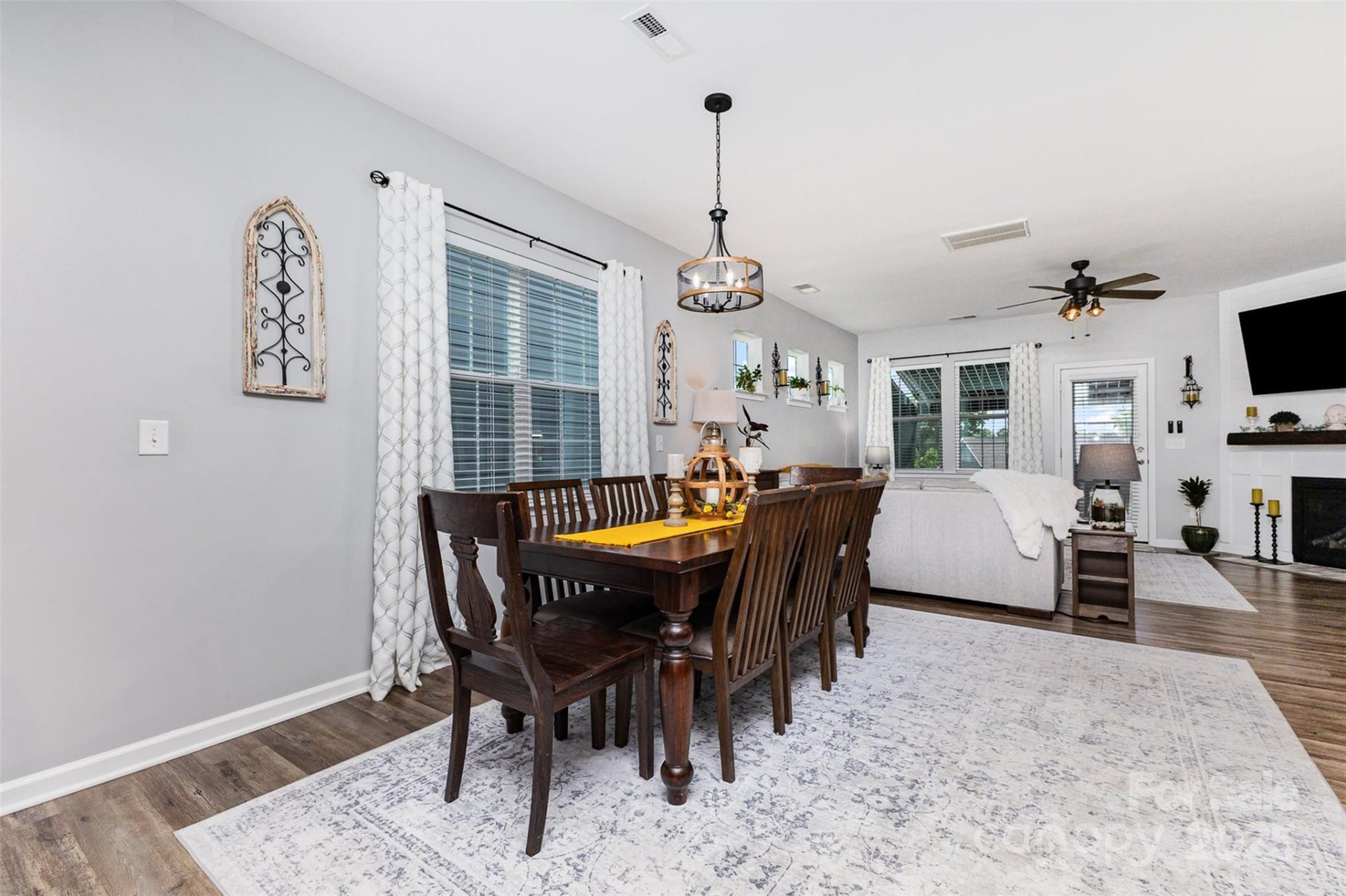 Property image 3 at 126 W Morehouse Avenue, Mooresville, NC 28117