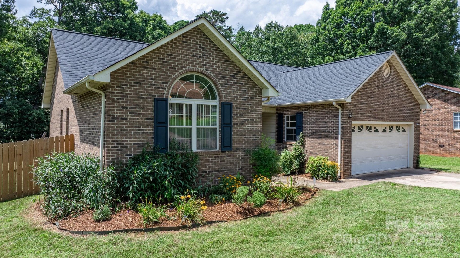 Property image 2 at 5473 Twelve Oak Lane, Conover, NC 28613
