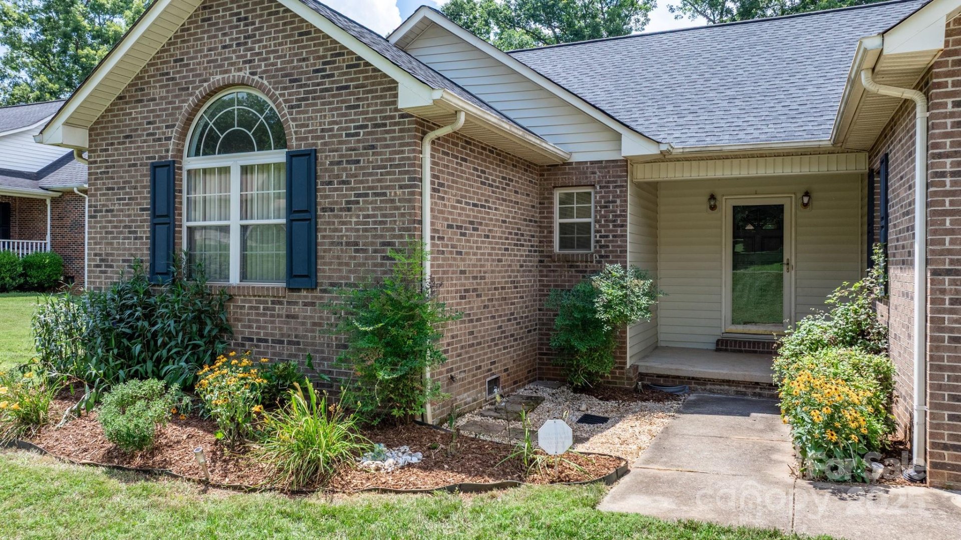Property image 3 at 5473 Twelve Oak Lane, Conover, NC 28613