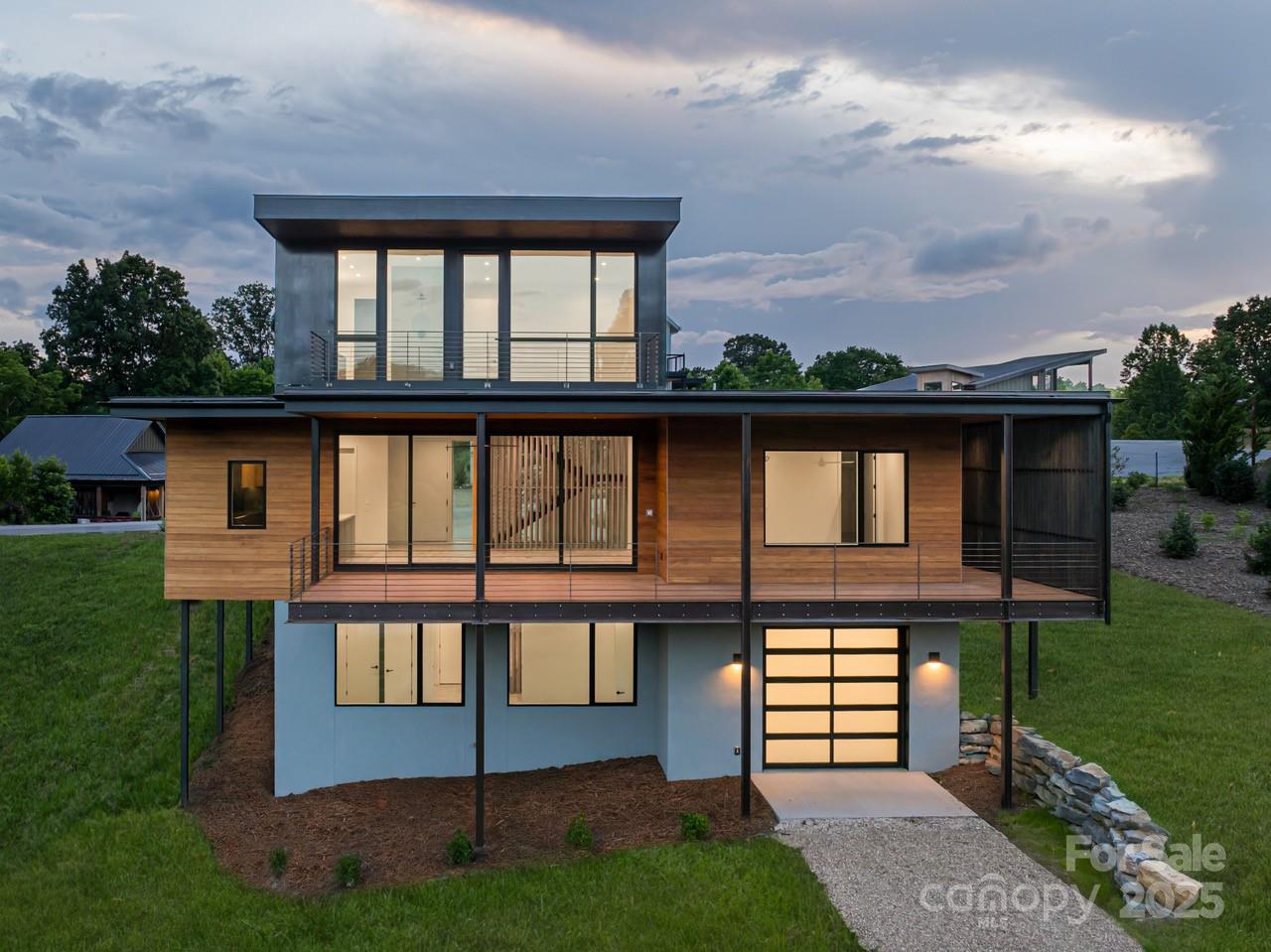 502 Wilma Dykeman Trail