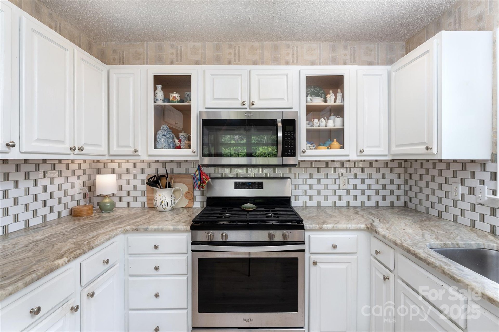 Property image 3 at 330 Stonehollow Road, Fletcher, NC 28732