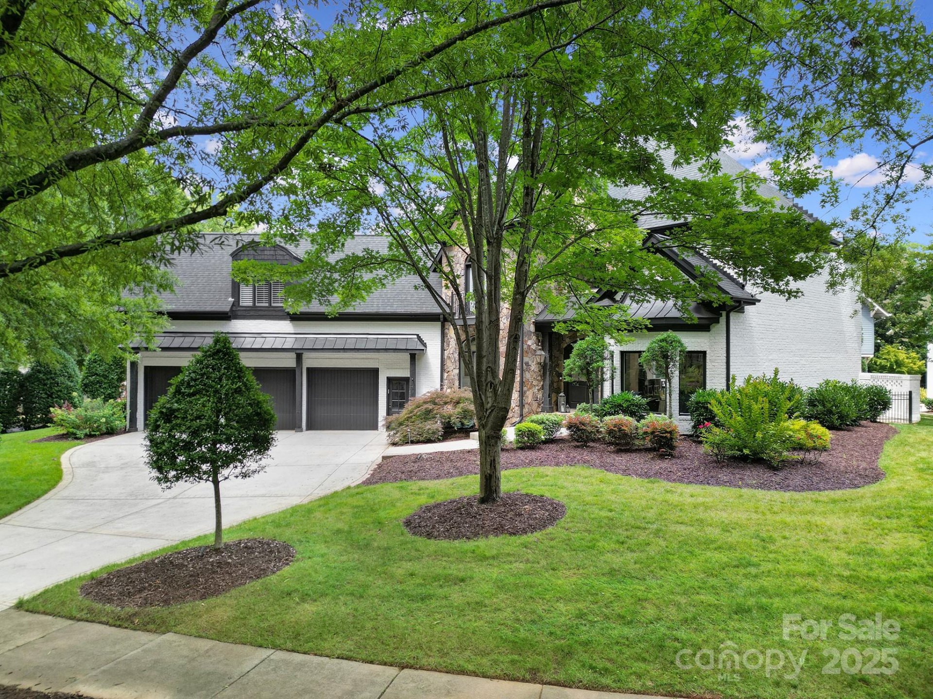 Property image 4 at 8016 Pemswood Street, Charlotte, NC 28277