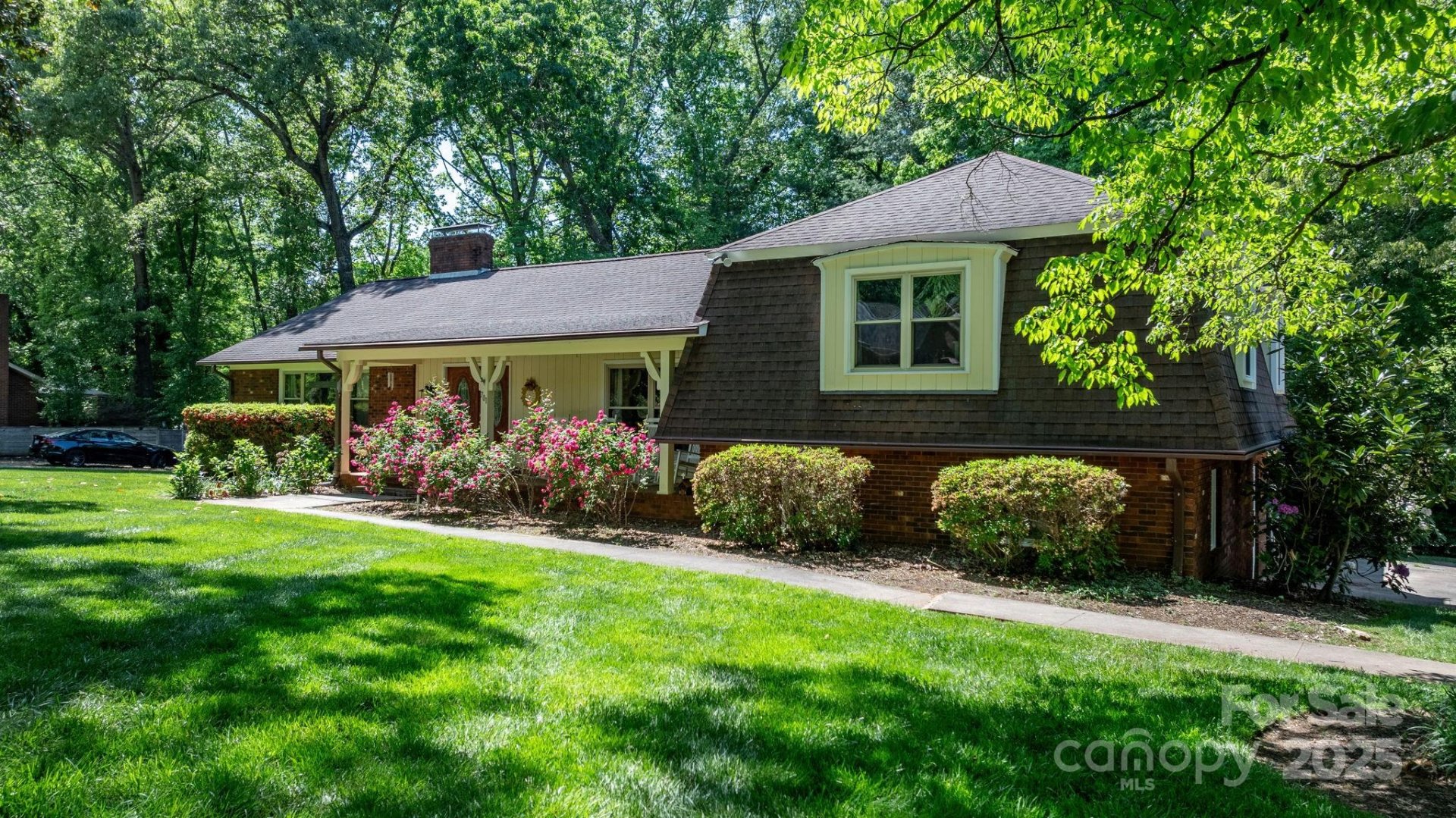 Property image 2 at 701 5th Avenue, Conover, NC 28613