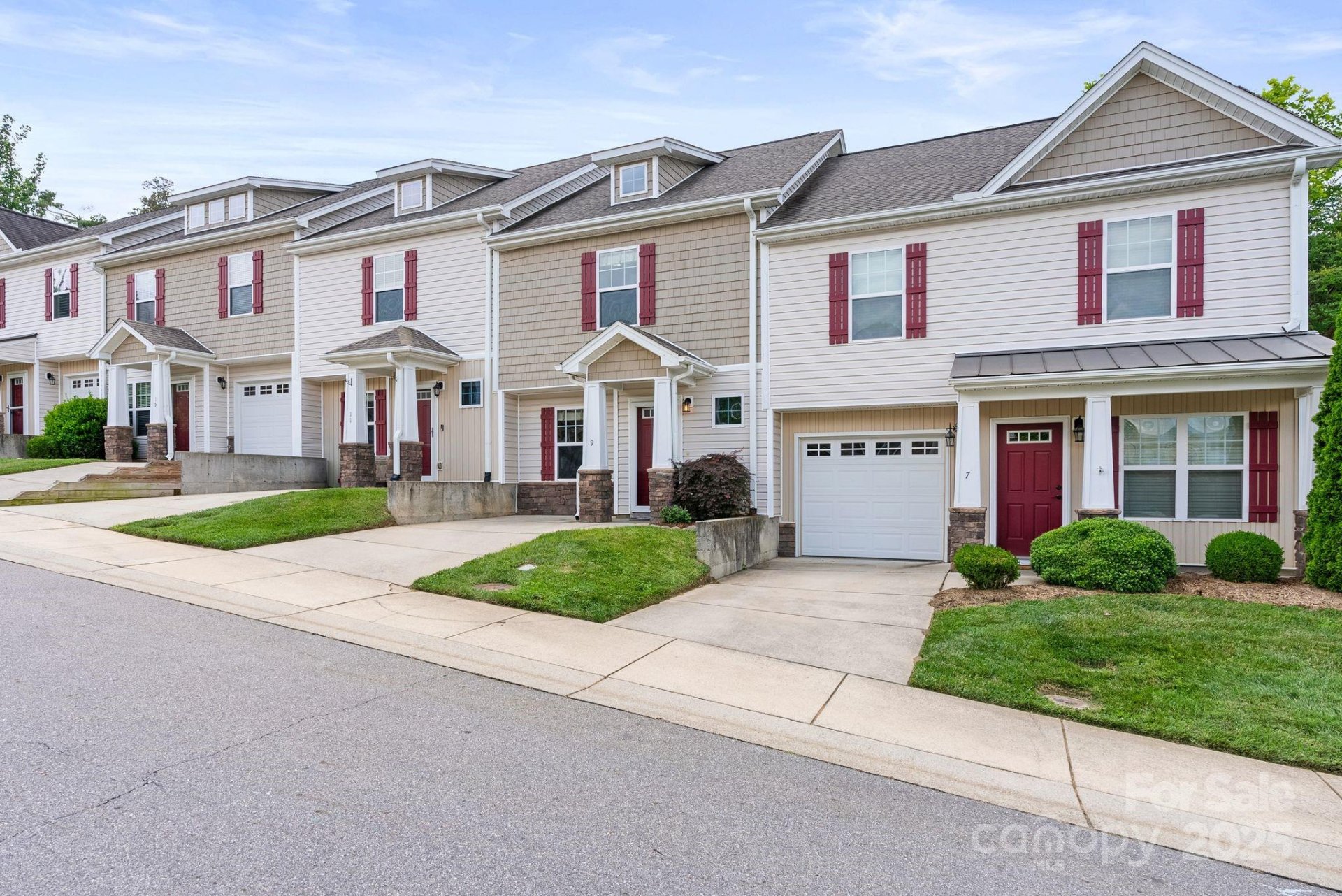 Property image 2 at 9 Barnett Shoals Drive, Weaverville, NC 28787