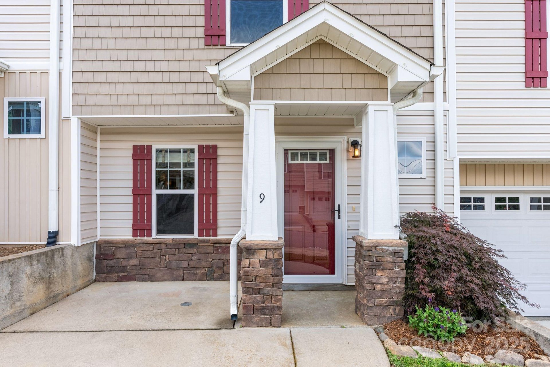 Property image 4 at 9 Barnett Shoals Drive, Weaverville, NC 28787