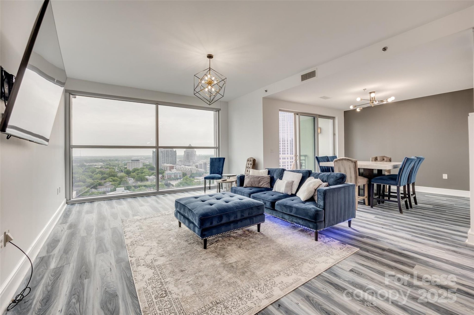 333 W Trade Street