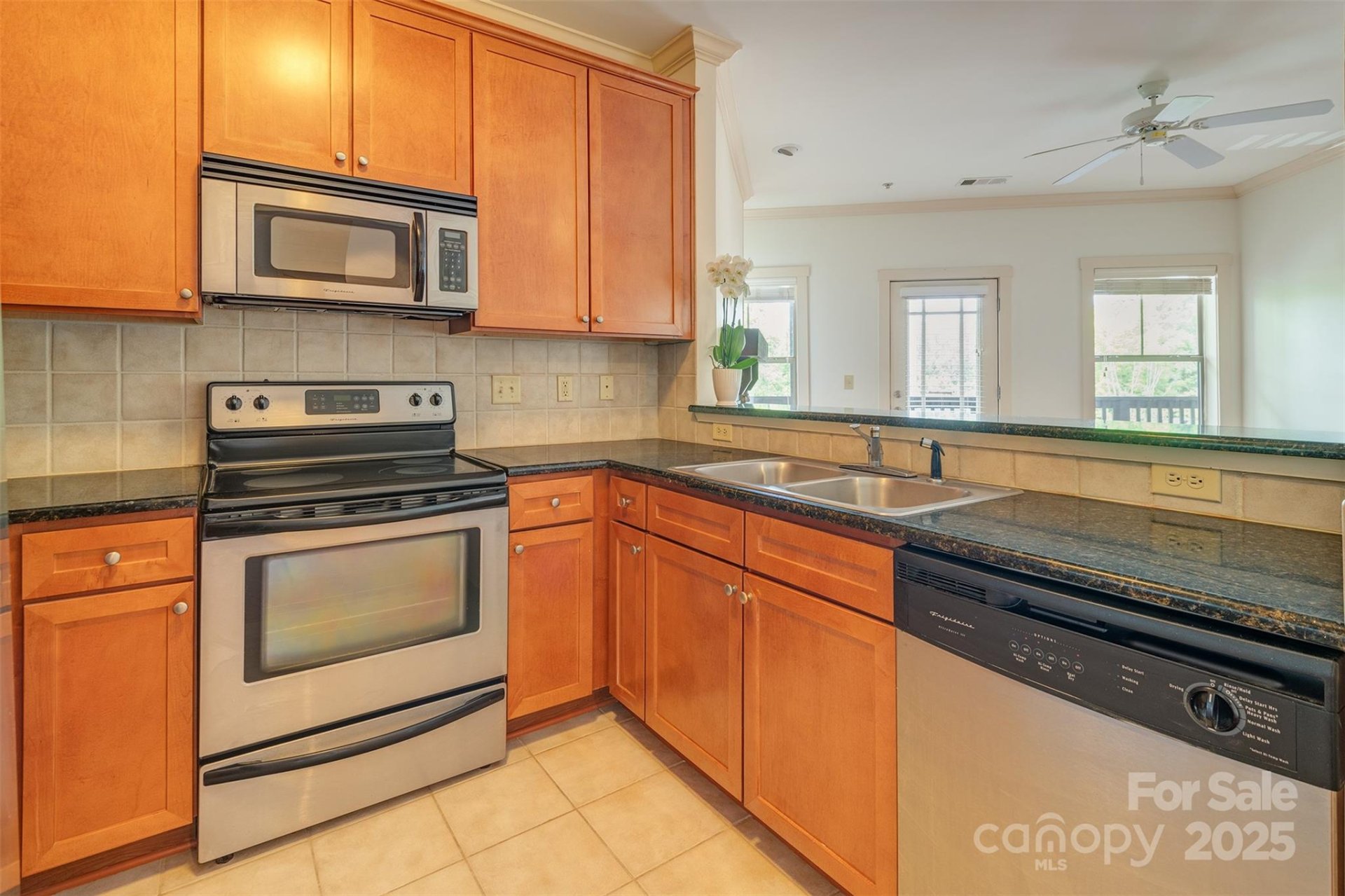 Property image 3 at 9 Kenilworth Knolls, Asheville, NC 28805
