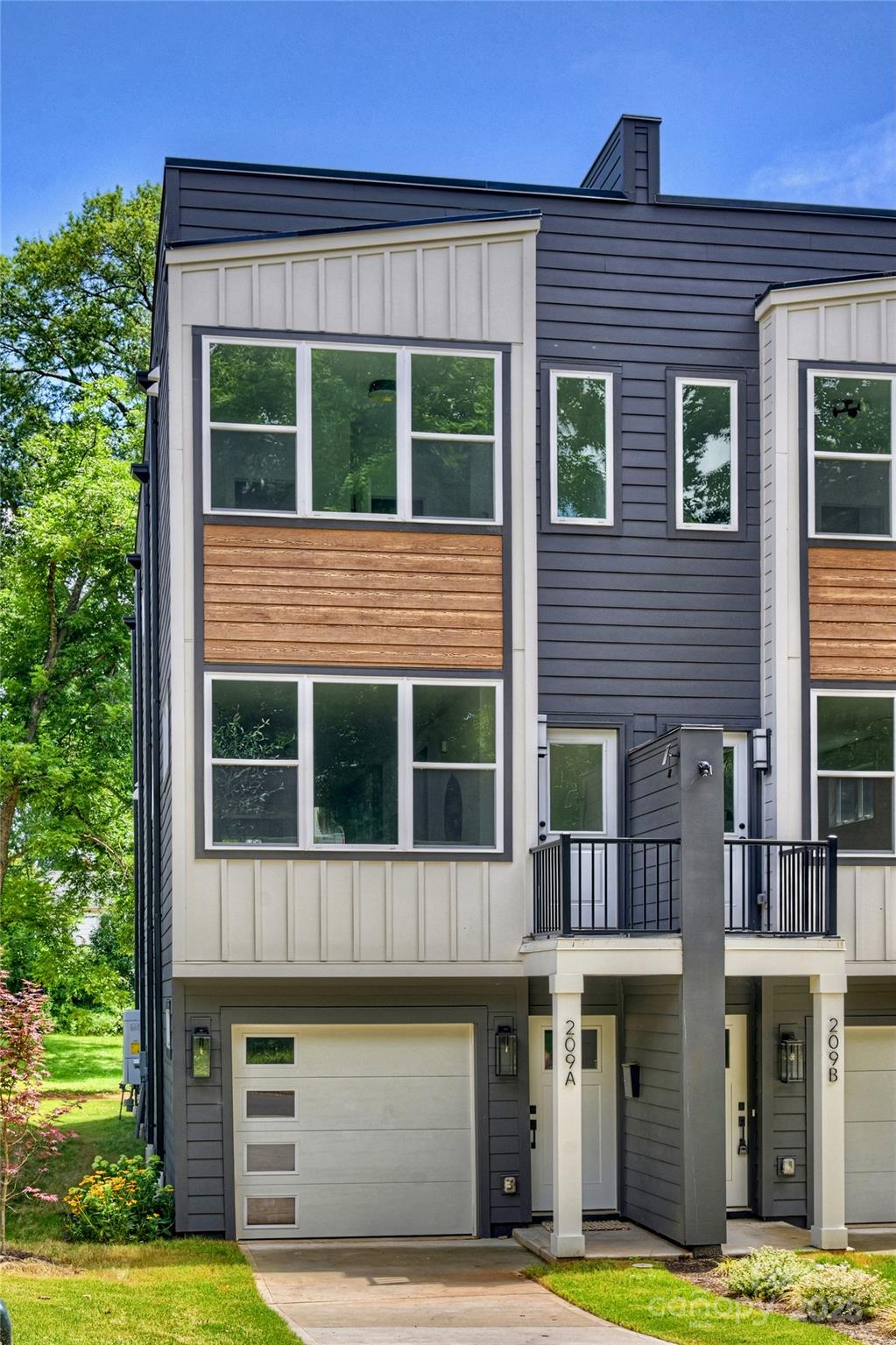 Property at 209 Coxe Avenue, Charlotte, NC 28208