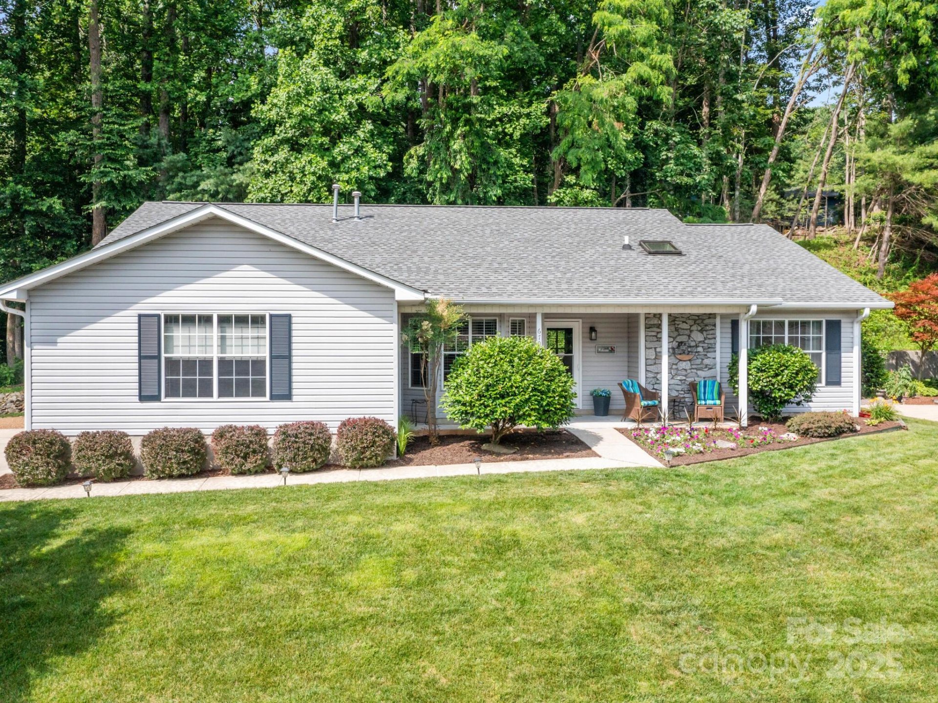 Property image 2 at 670 New Village Drive, Hendersonville, NC 28791