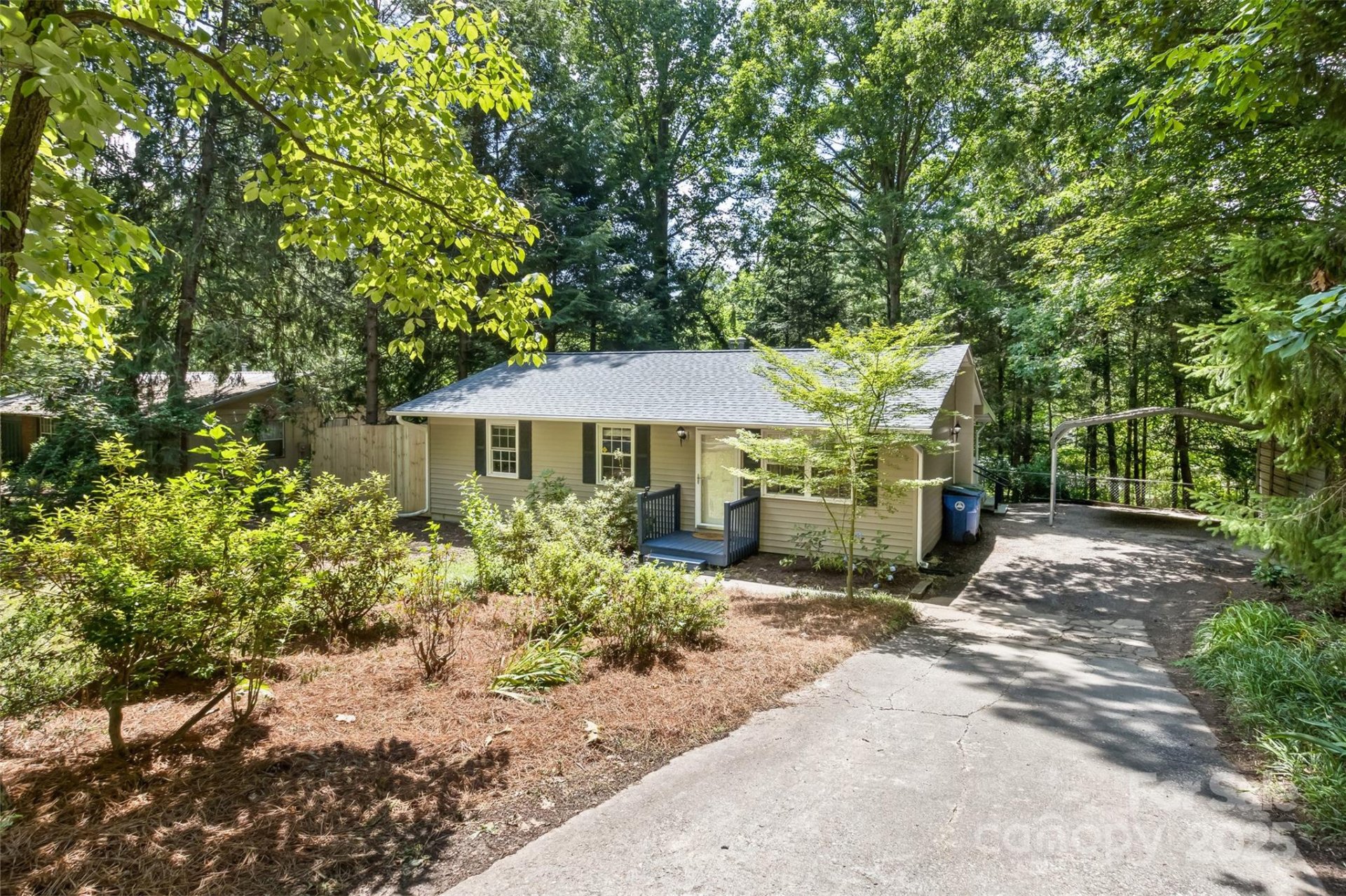 Property image 2 at 24 Evelake Drive, Asheville, NC 28806