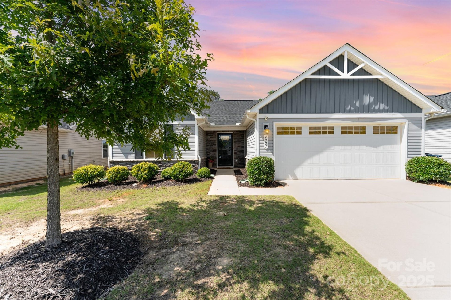 4227 Mackinnon Drive