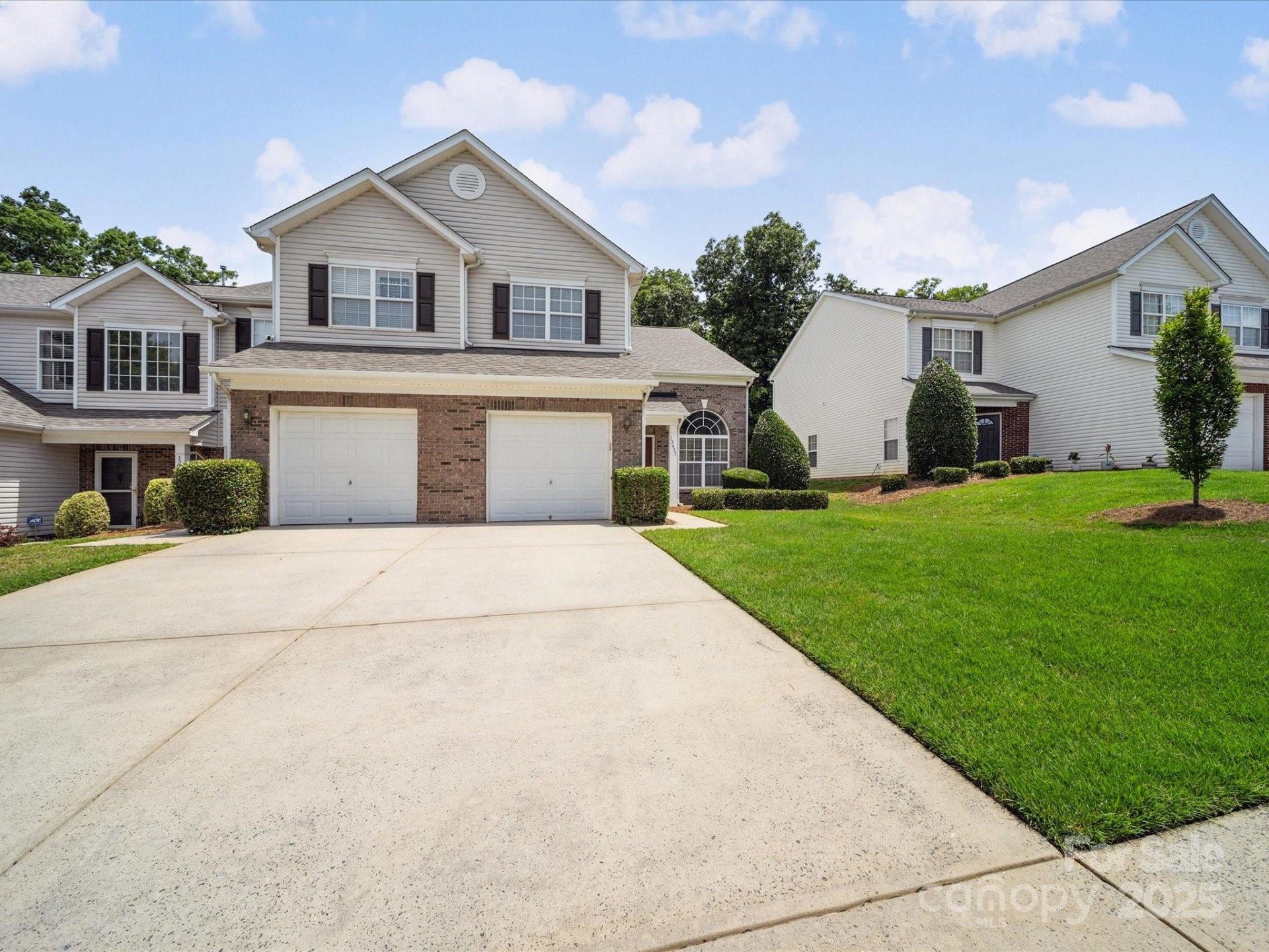 Property image 3 at 12415 Stratfield Place Circle, Pineville, NC 28134