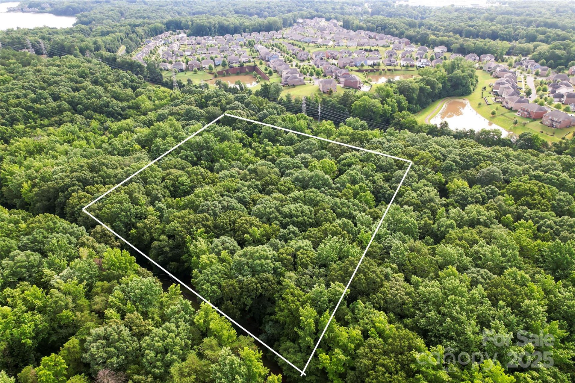 Property image 3 at 10717 Wildlife Road, Charlotte, NC 28278