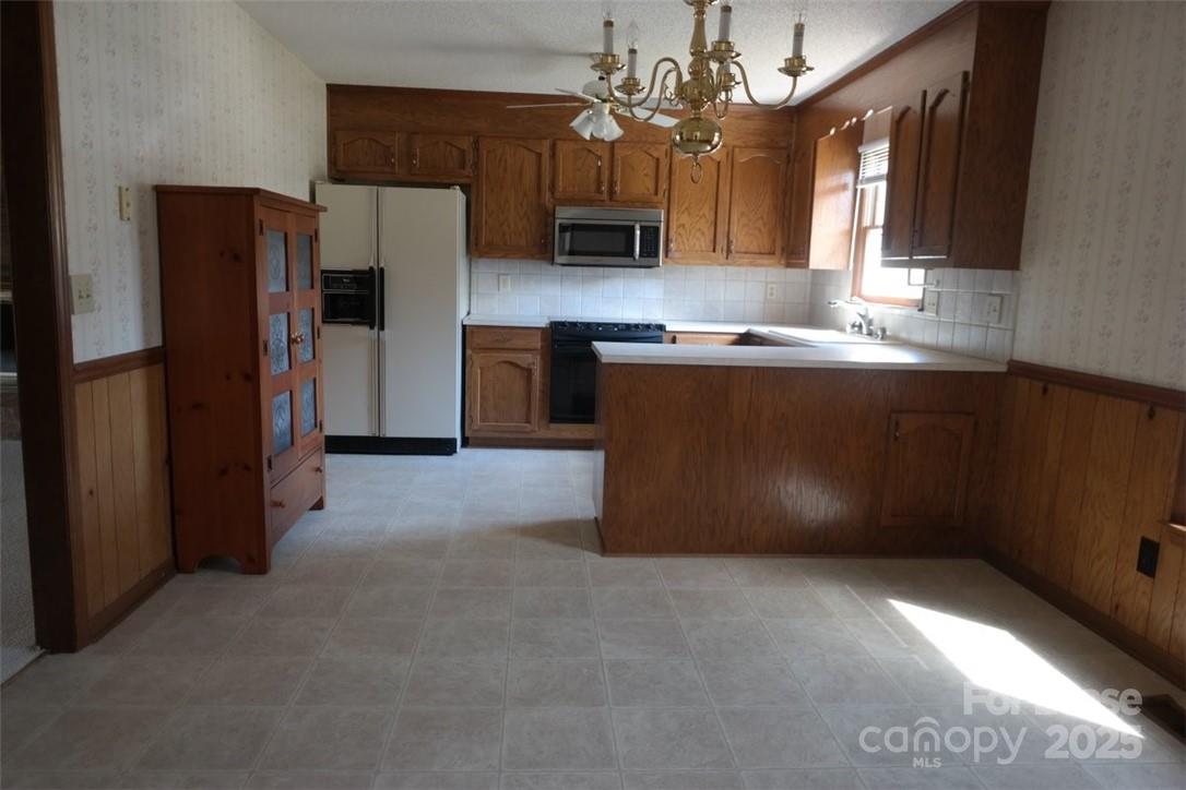 Property image 5 at 2420 Wellington Drive, Gastonia, NC 28054