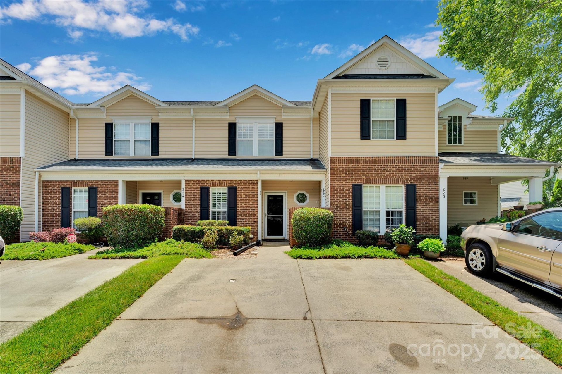 Property image 2 at 222 Ross Moore Avenue, Charlotte, NC 28205