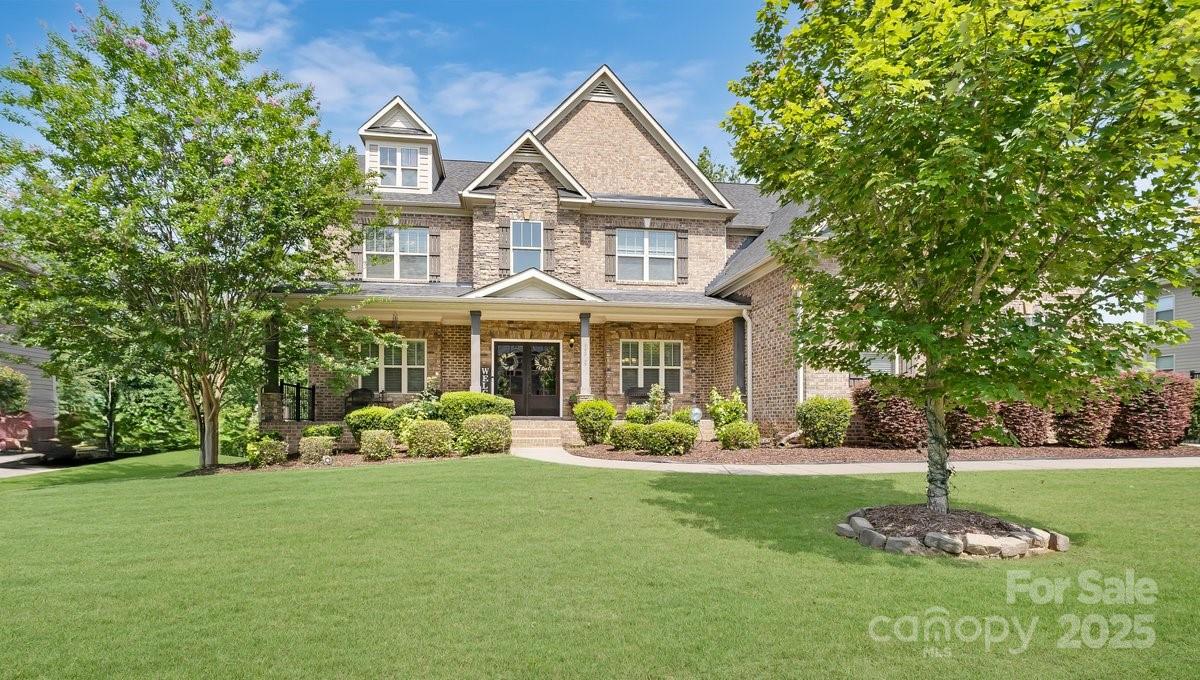 Mirabella, Huntersville Community