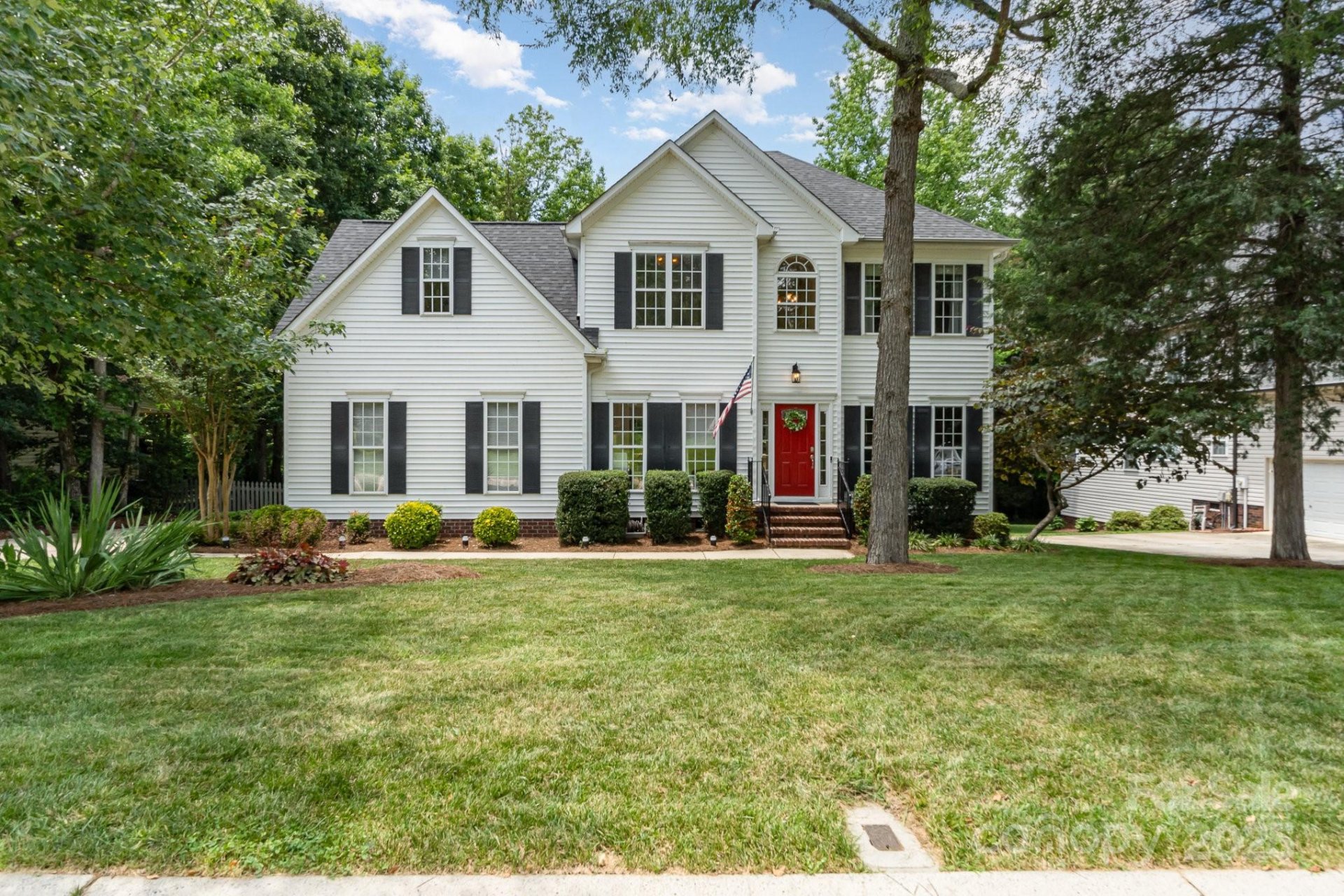 11624 Crossroads Place