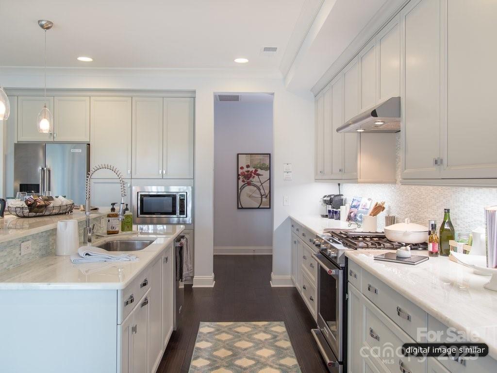 Property image 5 at 2008 Thatcher Way, Fort Mill, SC 29715