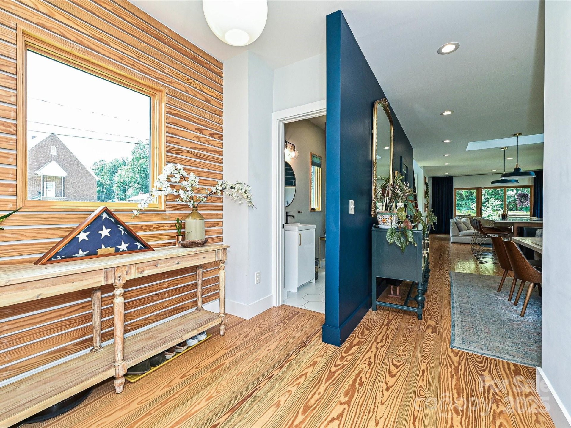 Property image 3 at 2553 Elkwood Circle, Charlotte, NC 28205