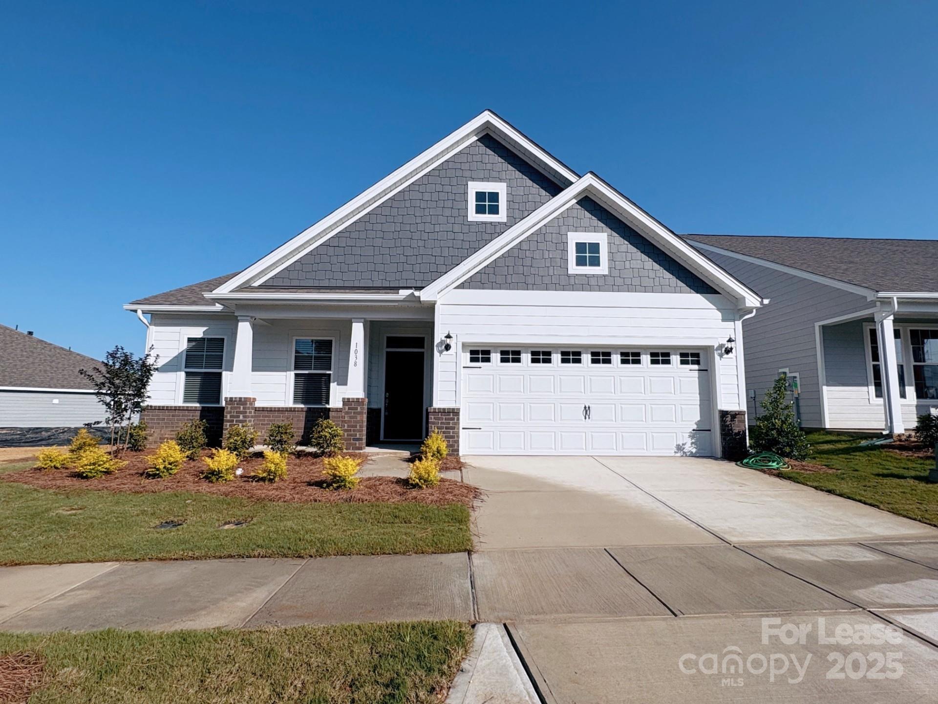 1038 Mapletree Lane