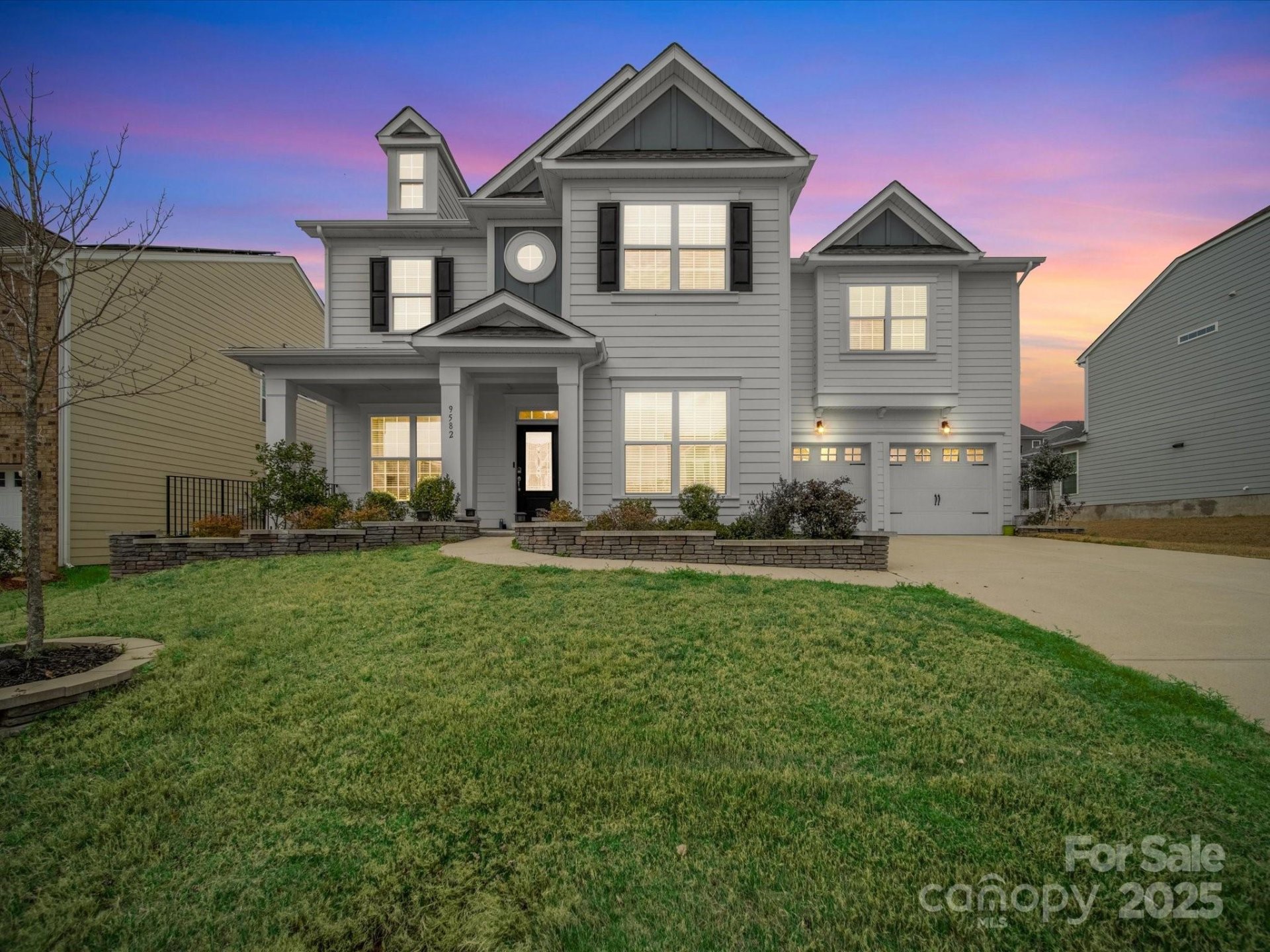 9582 Creighton Road