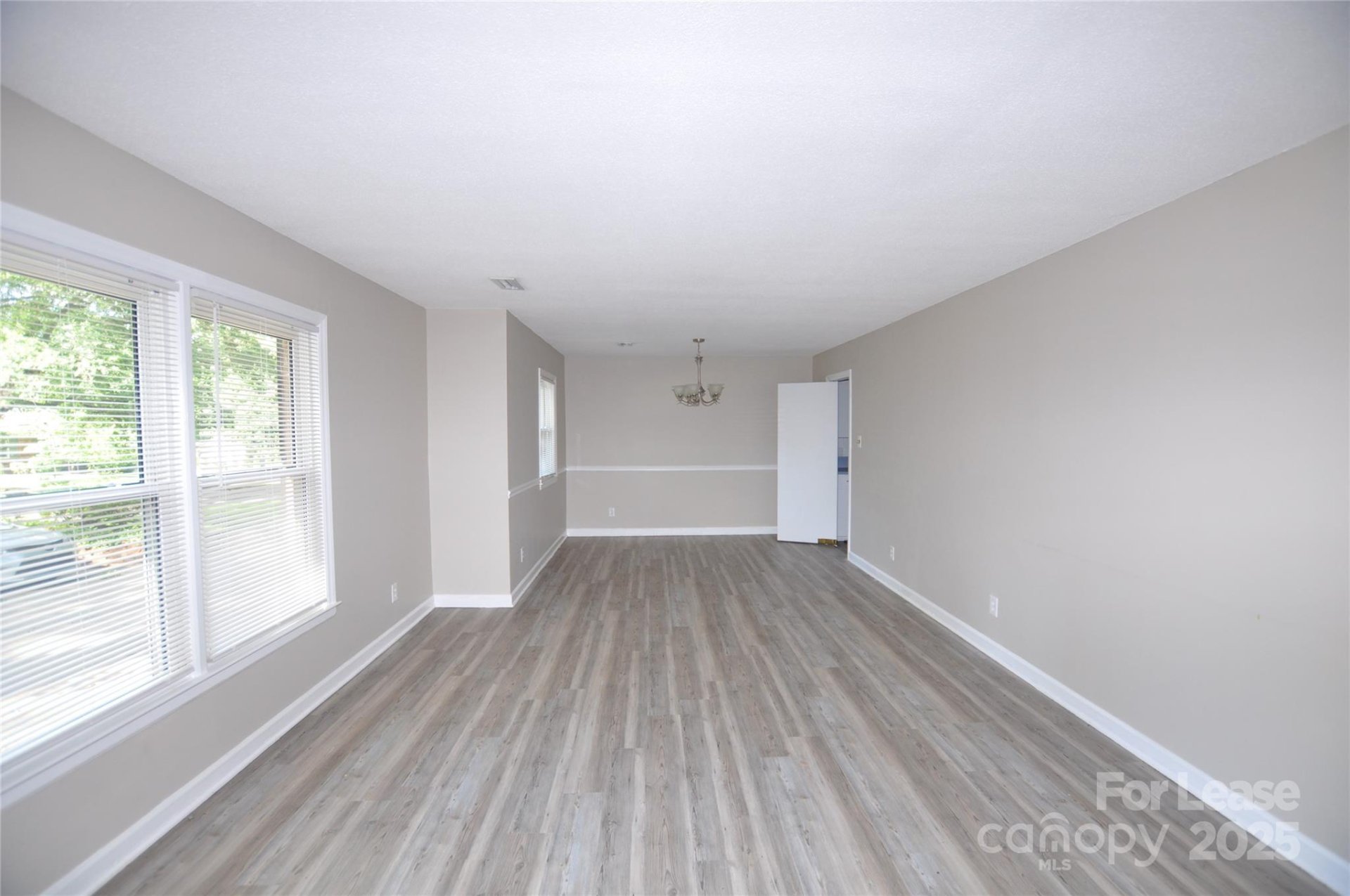 Property image 2 at 242 N Sharon Amity Road, Charlotte, NC 28211