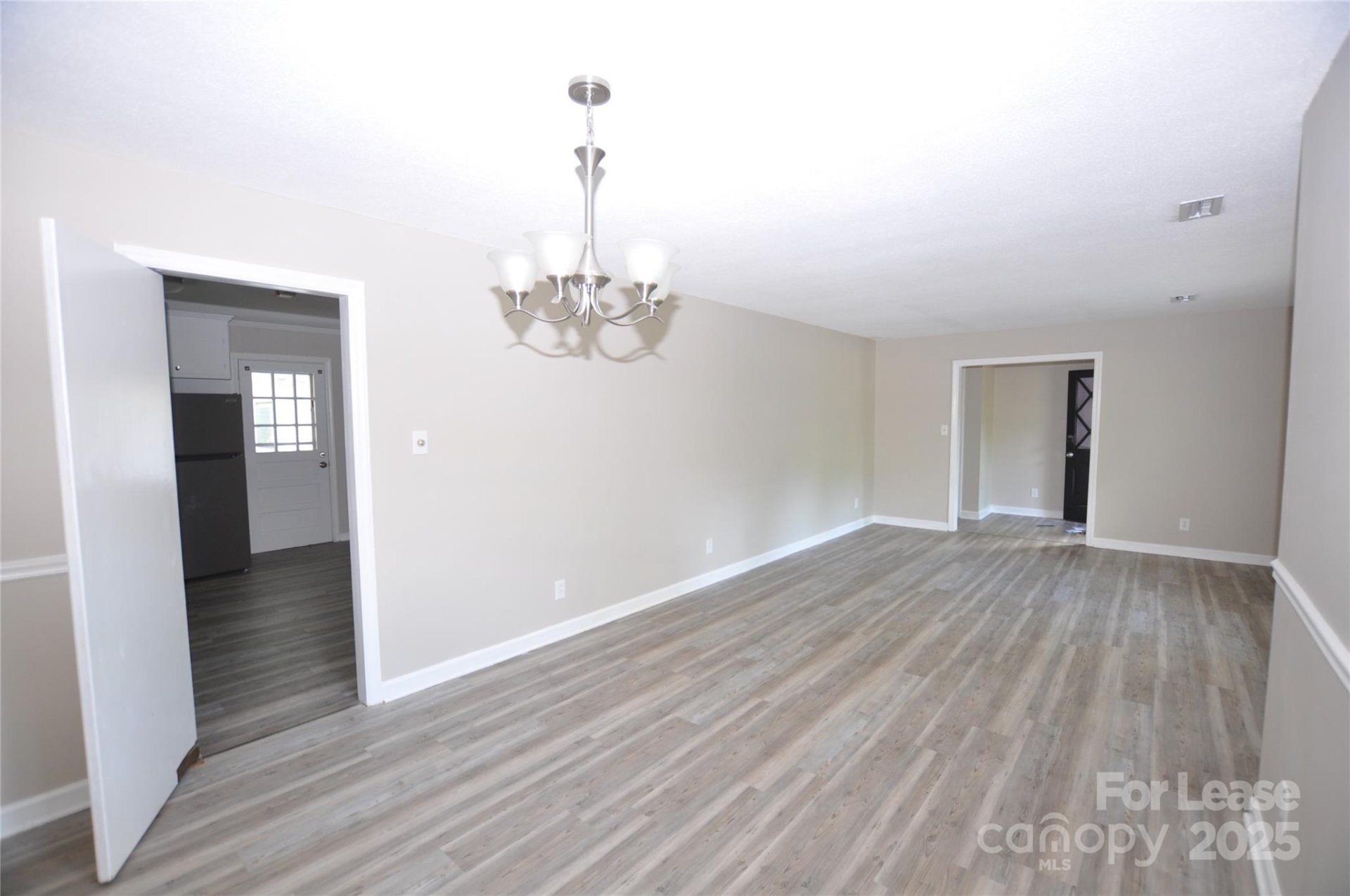 Property image 3 at 242 N Sharon Amity Road, Charlotte, NC 28211