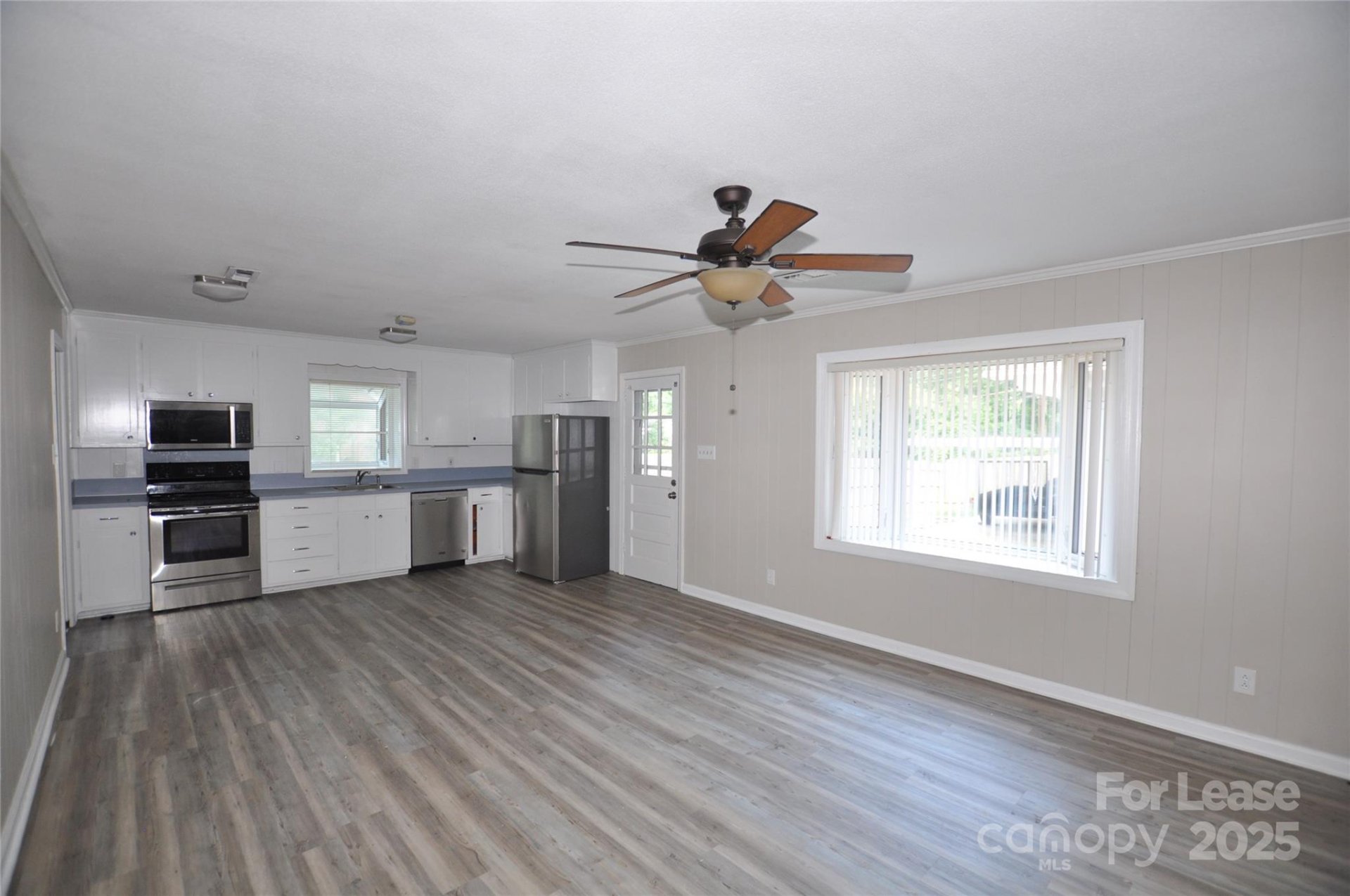 Property image 5 at 242 N Sharon Amity Road, Charlotte, NC 28211