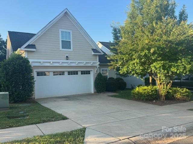 24604 Blue Heron Circle
