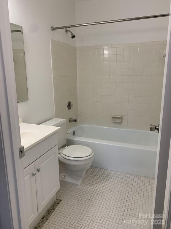 Property image 4 at 216 Orchard Trace Lane, Charlotte, NC 28213