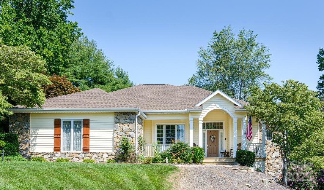 Property at 100 Bayberry Way, Hendersonville, NC 28739