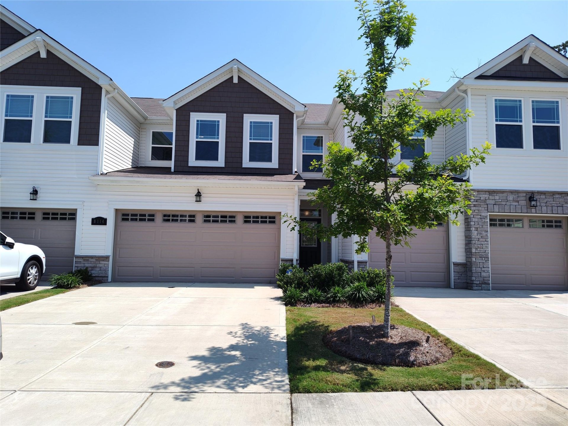 Northfield Crossing, Charlotte Community