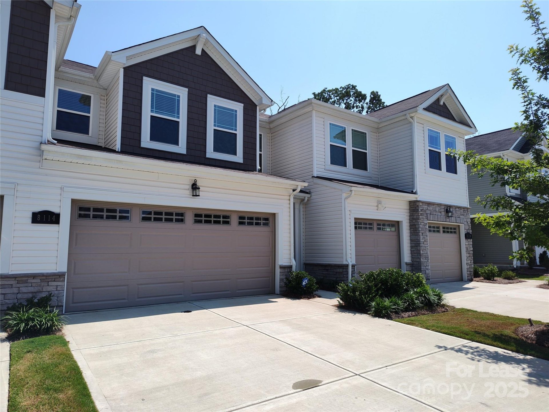 Property image 2 at 8114 Overmeadow Lane, Charlotte, NC 28269