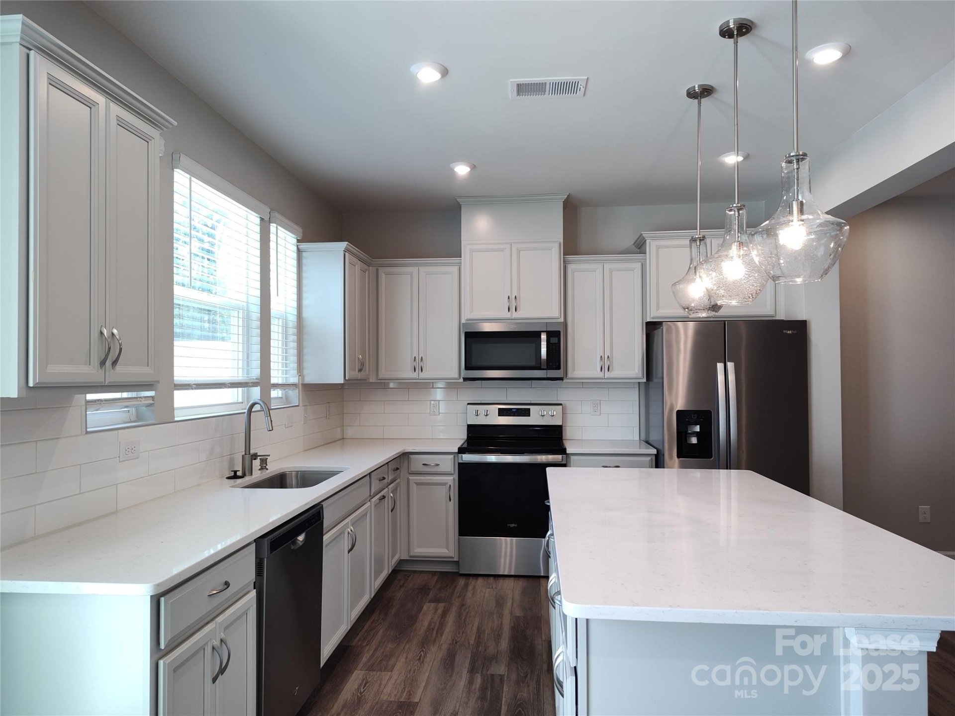 Property image 3 at 8114 Overmeadow Lane, Charlotte, NC 28269