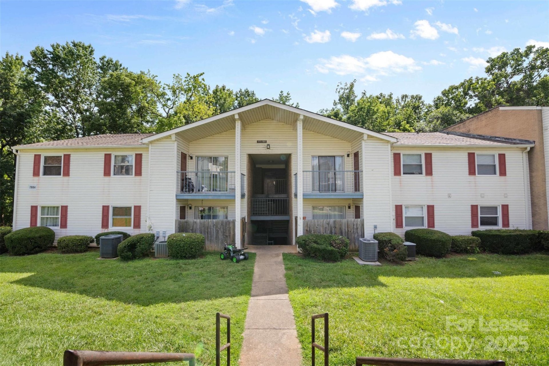 7984 Shady Oak Trail