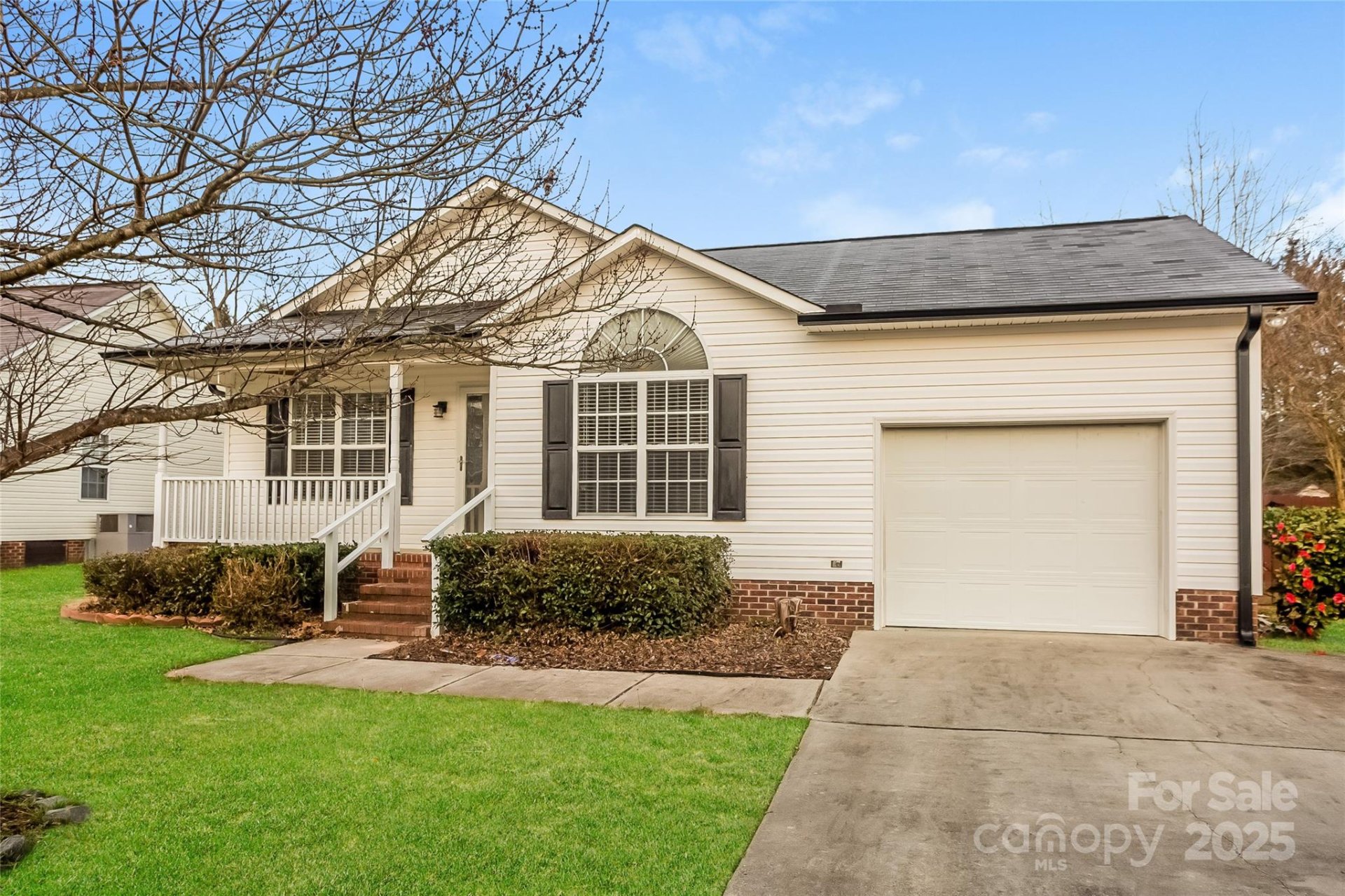 Property image 1 at 828 Saint Andrews Place, Concord, NC 28025