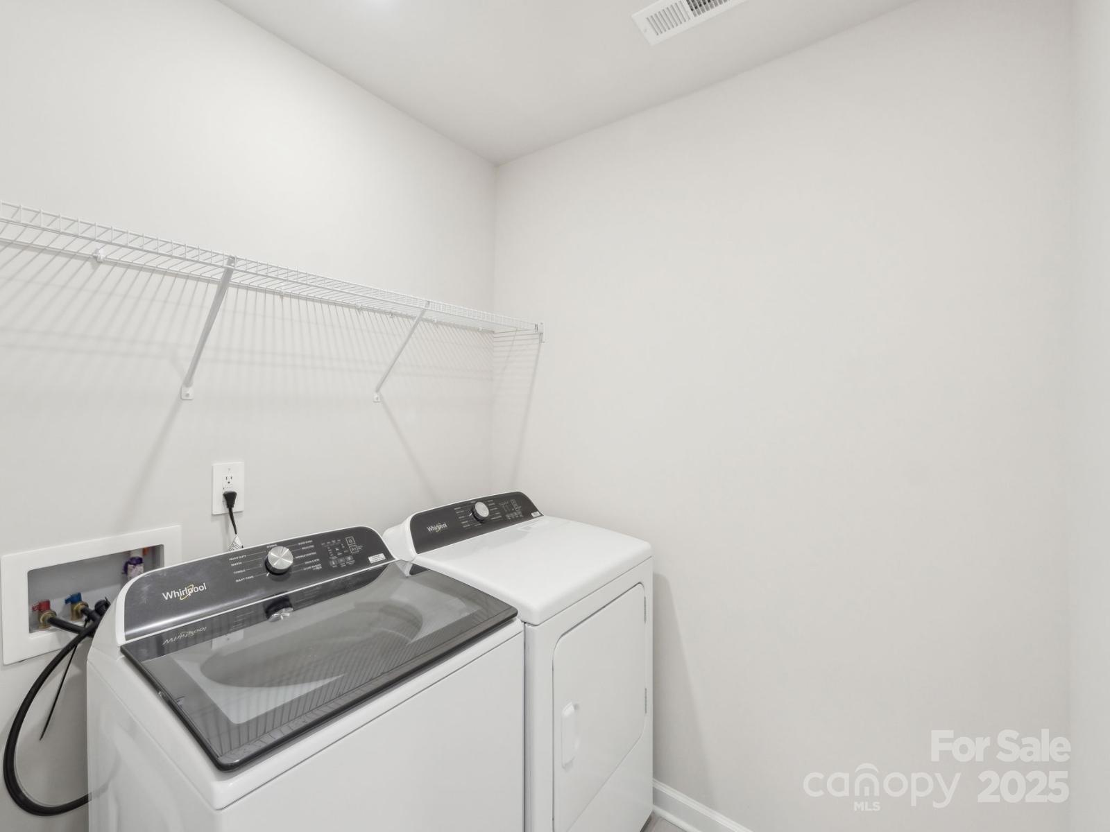 Property image 3 at 135 Utility Lane, Mooresville, NC 28117