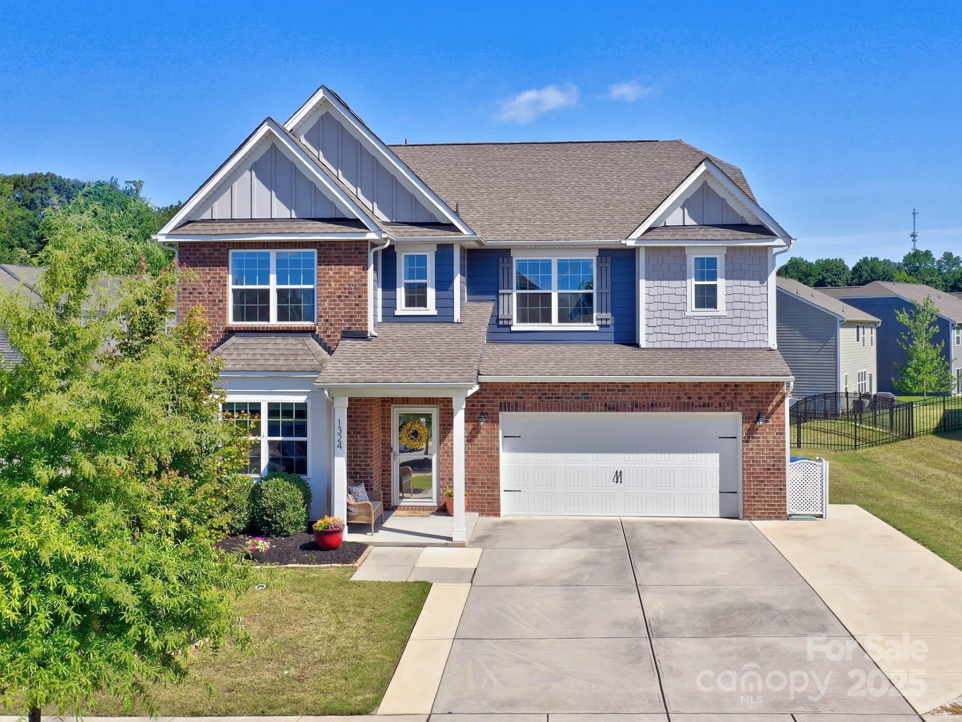 1324 Mona Vale Drive