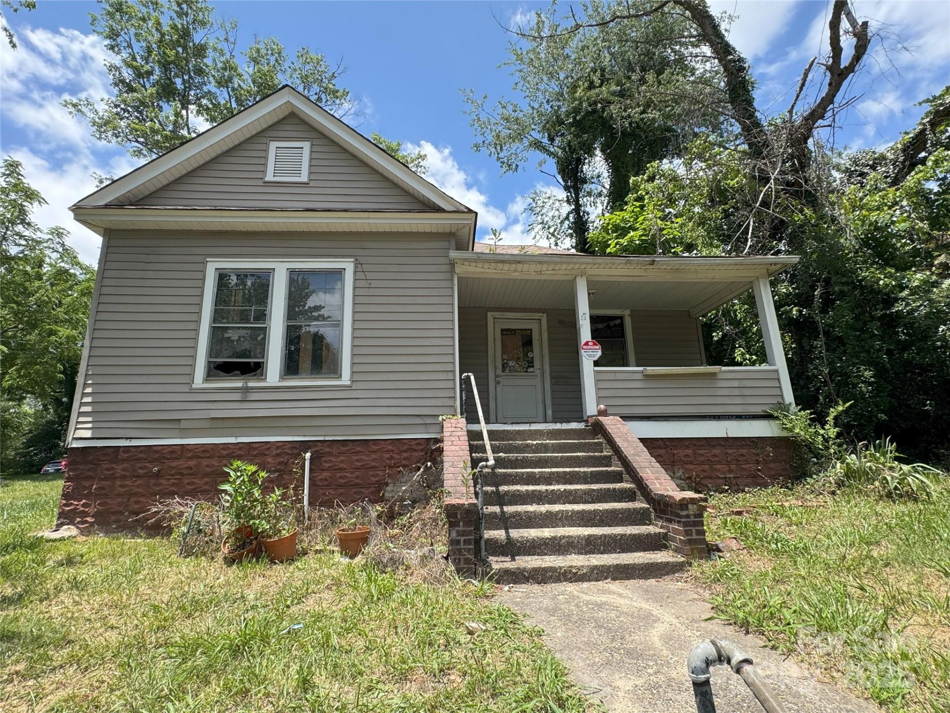 Property image 1 at 21 Allen Street, Asheville, NC 28806