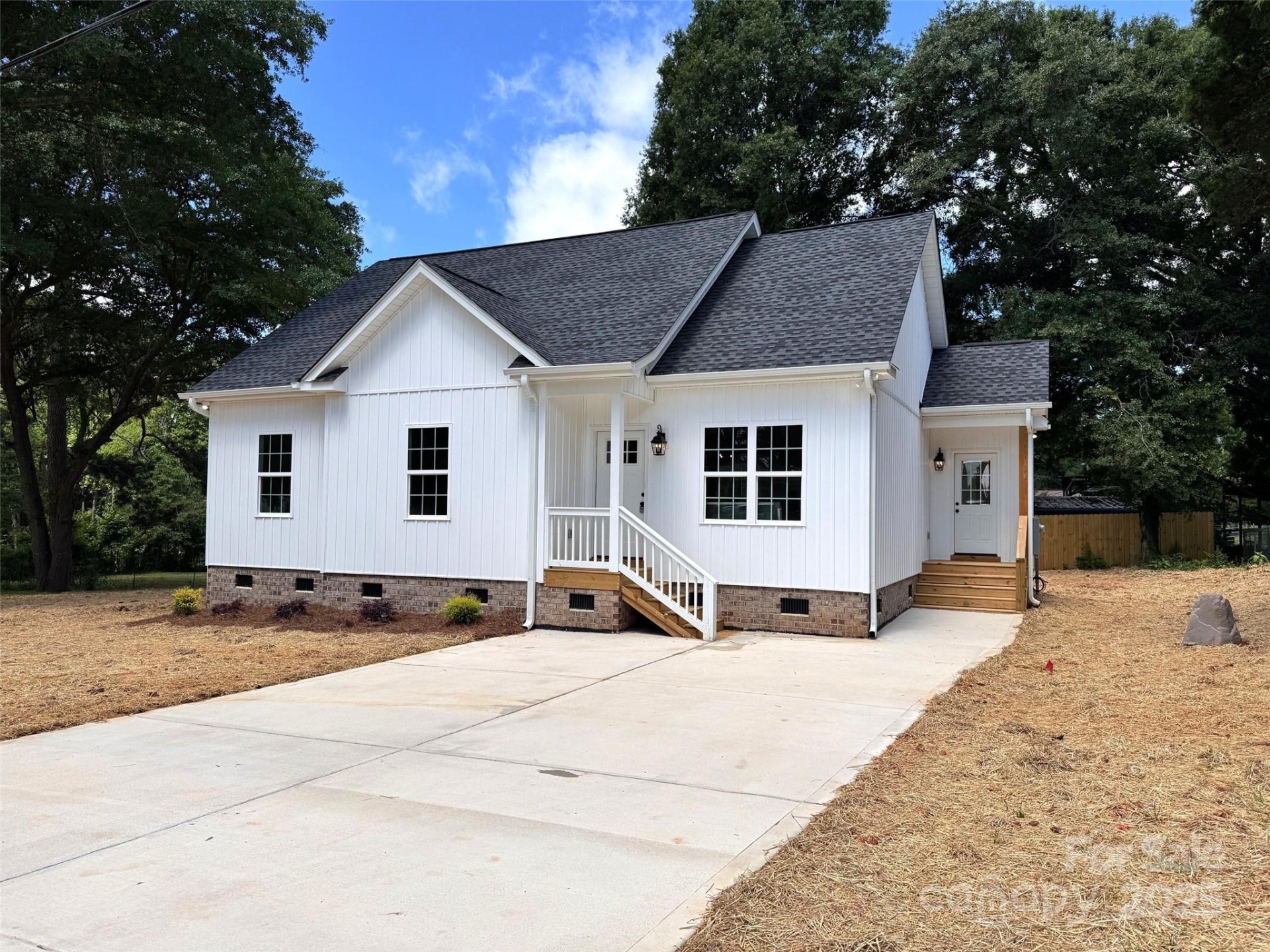 Highwood, Rock Hill Community