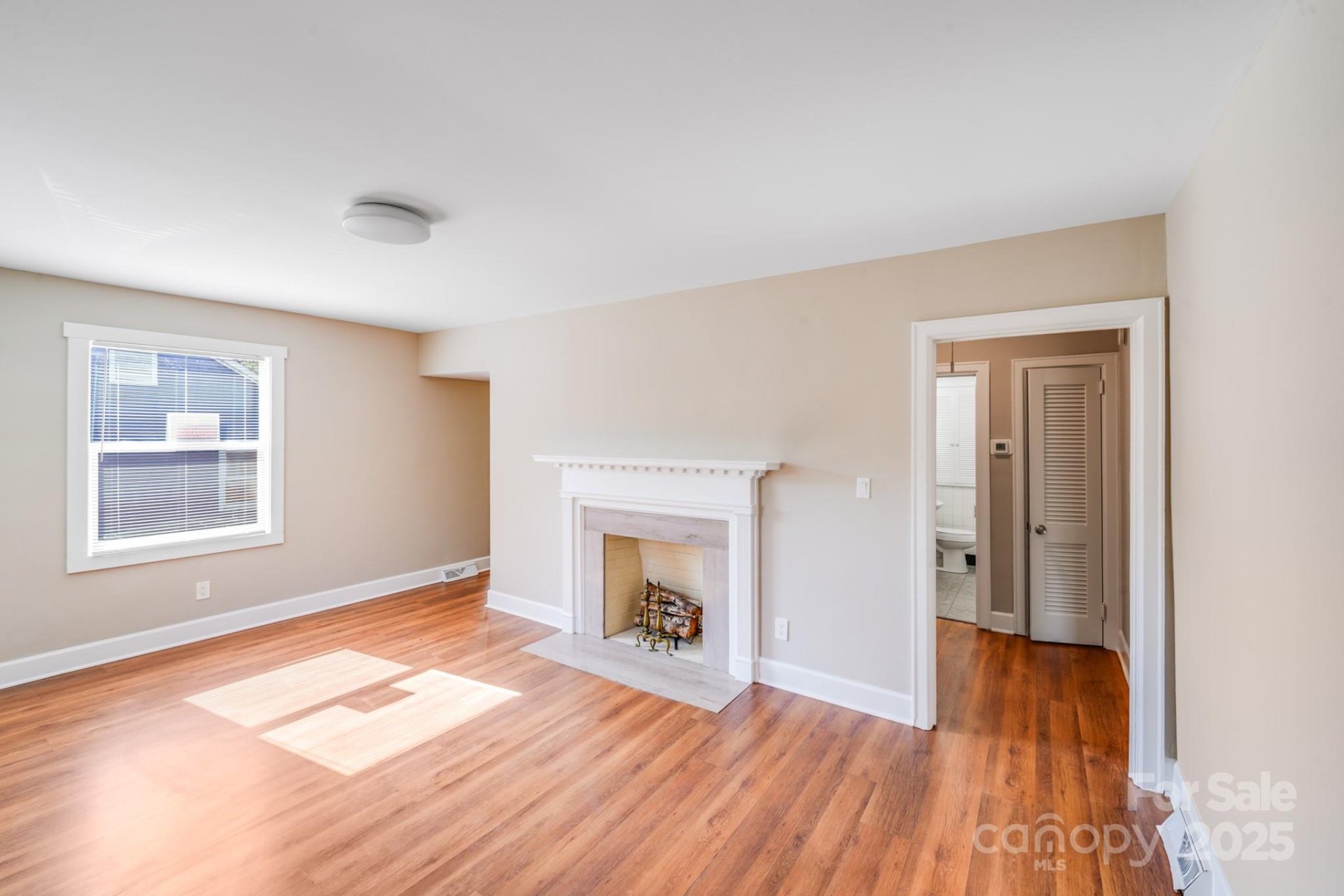 Property image 3 at 2405 Greenland Avenue, Charlotte, NC 28208