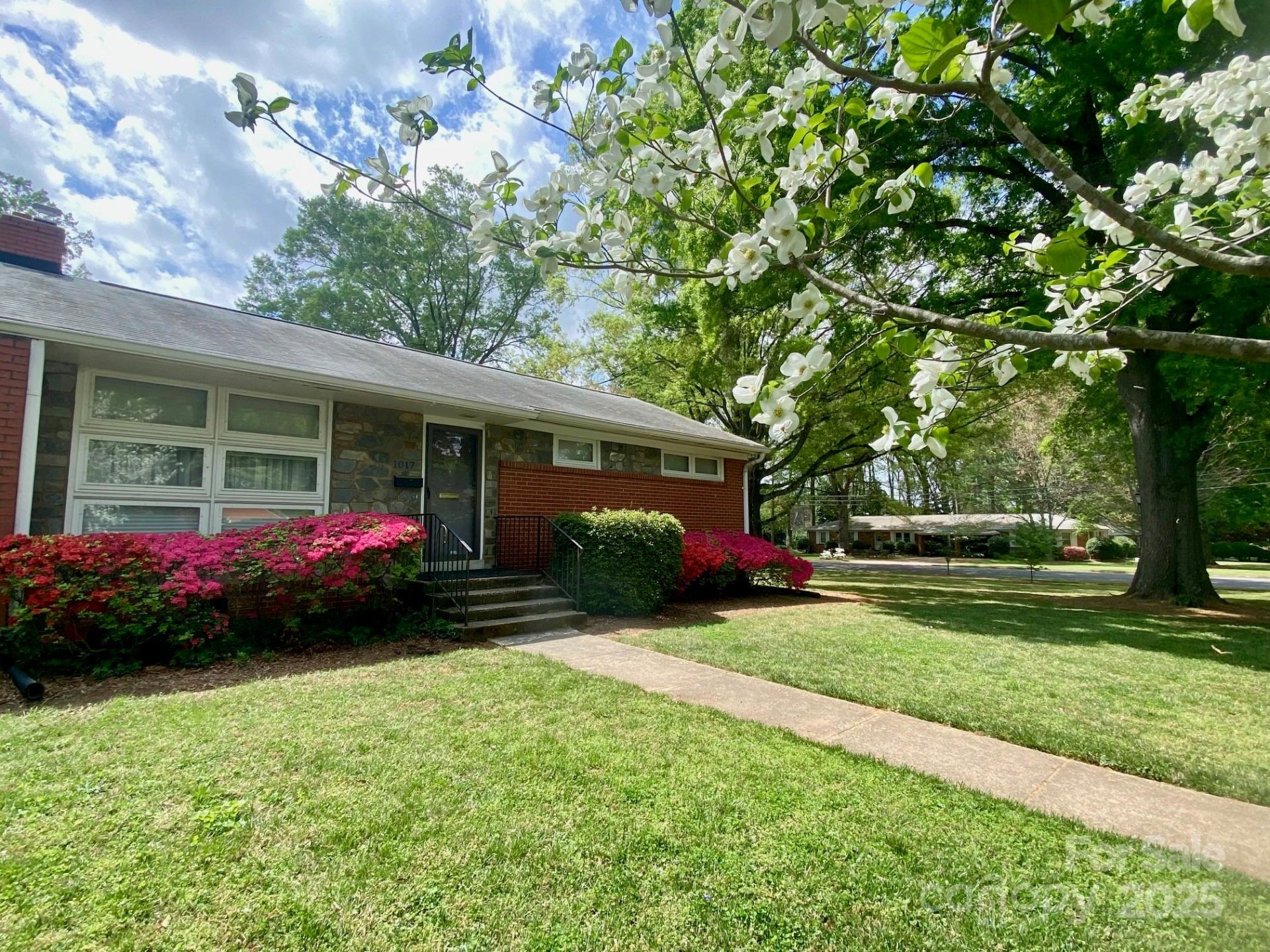 Property image 2 at 1017 Andover Road, Charlotte, NC 28211