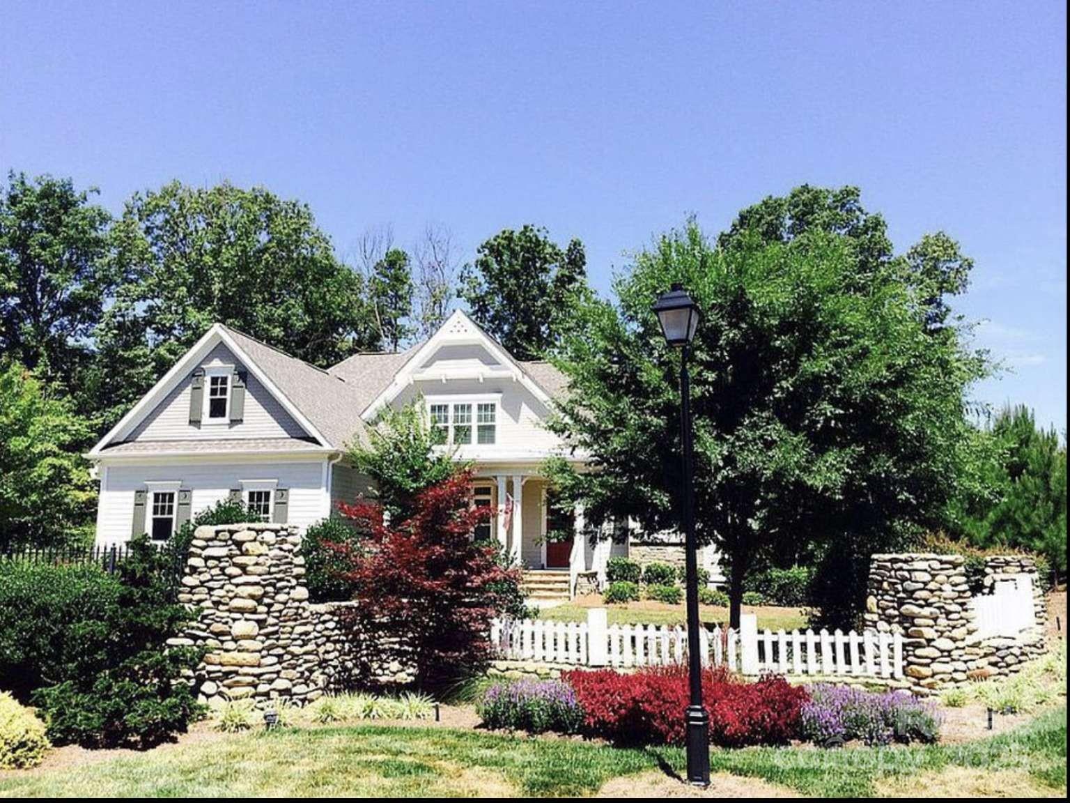 Property image 1 at 104 Bunker Way, Mooresville, NC 28117