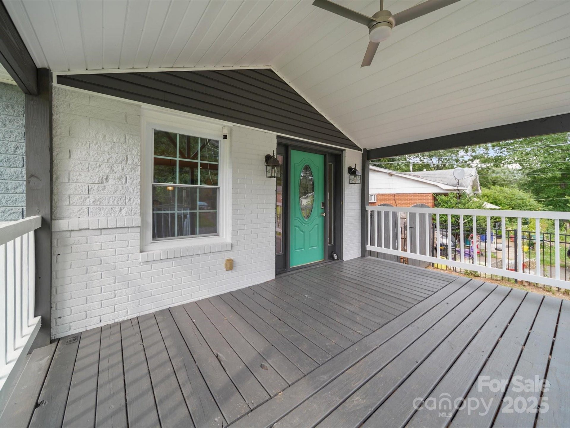 Property image 3 at 430 Edgegreen Drive, Charlotte, NC 28217