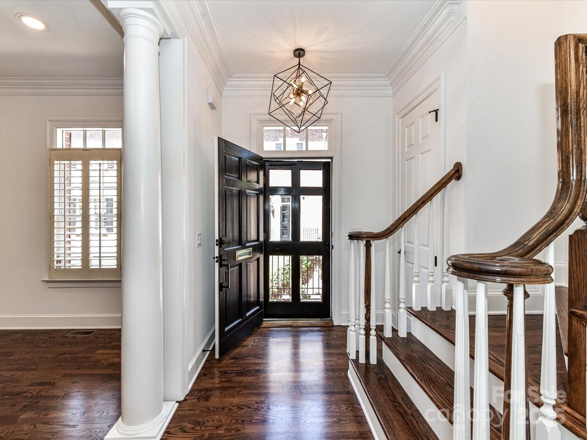 Property image 3 at 344 S Laurel Avenue, Charlotte, NC 28207