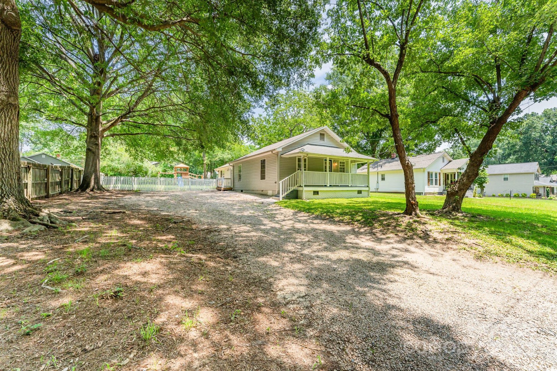 Property image 2 at 909 Lakeview Street, Kannapolis, NC 28083