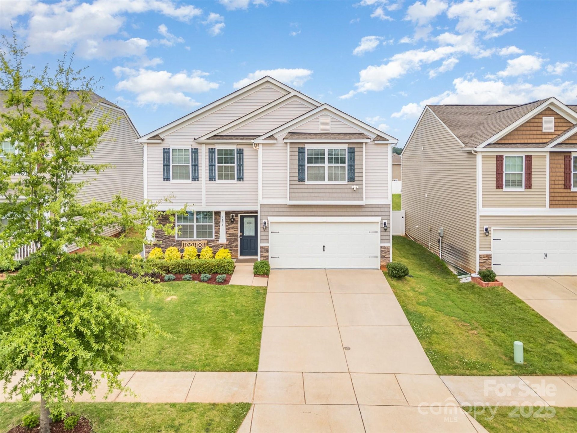 1624 Savory Lane