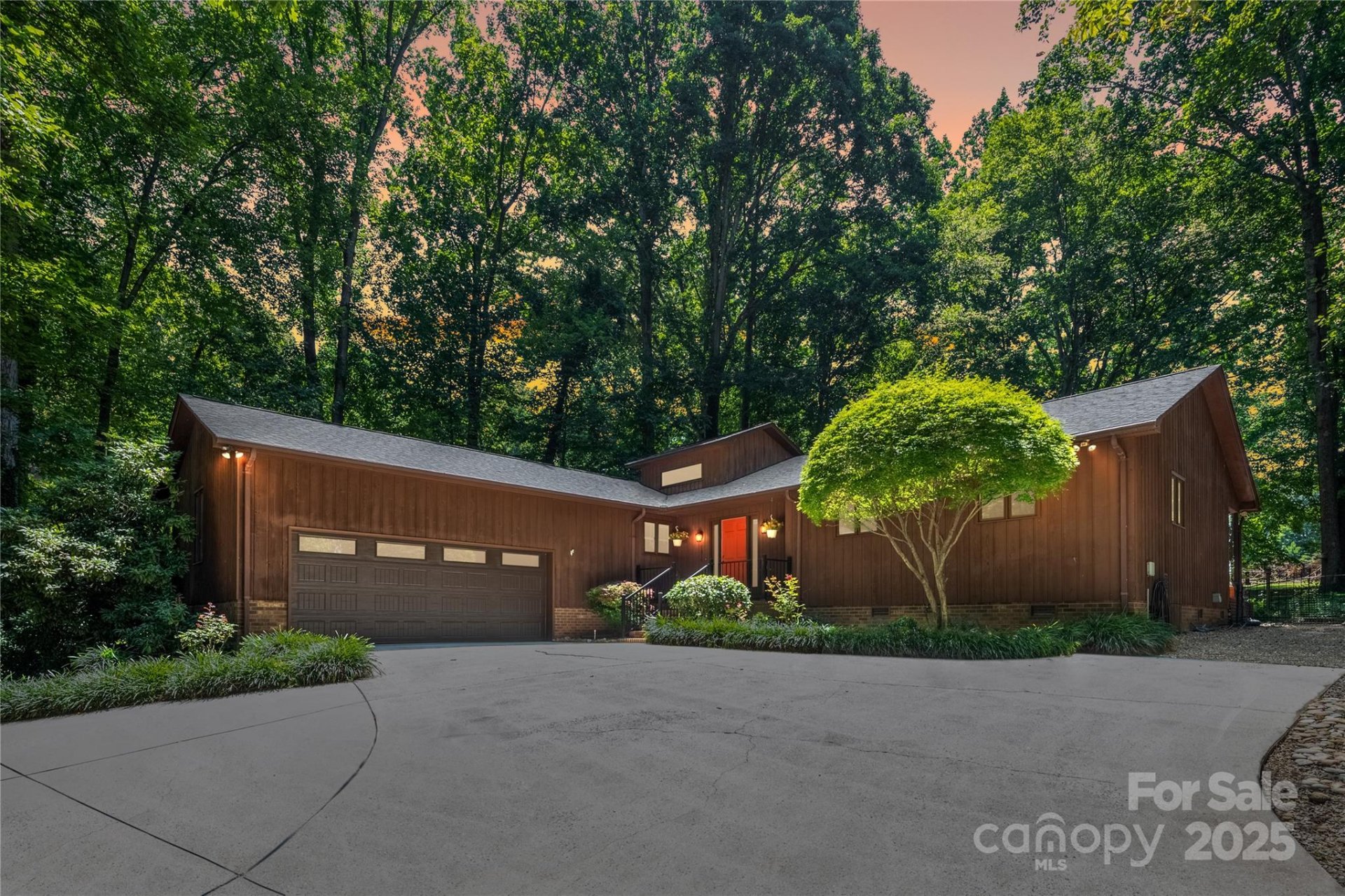 Property image 1 at 7874 Golf Course Drive, Denver, NC 28037