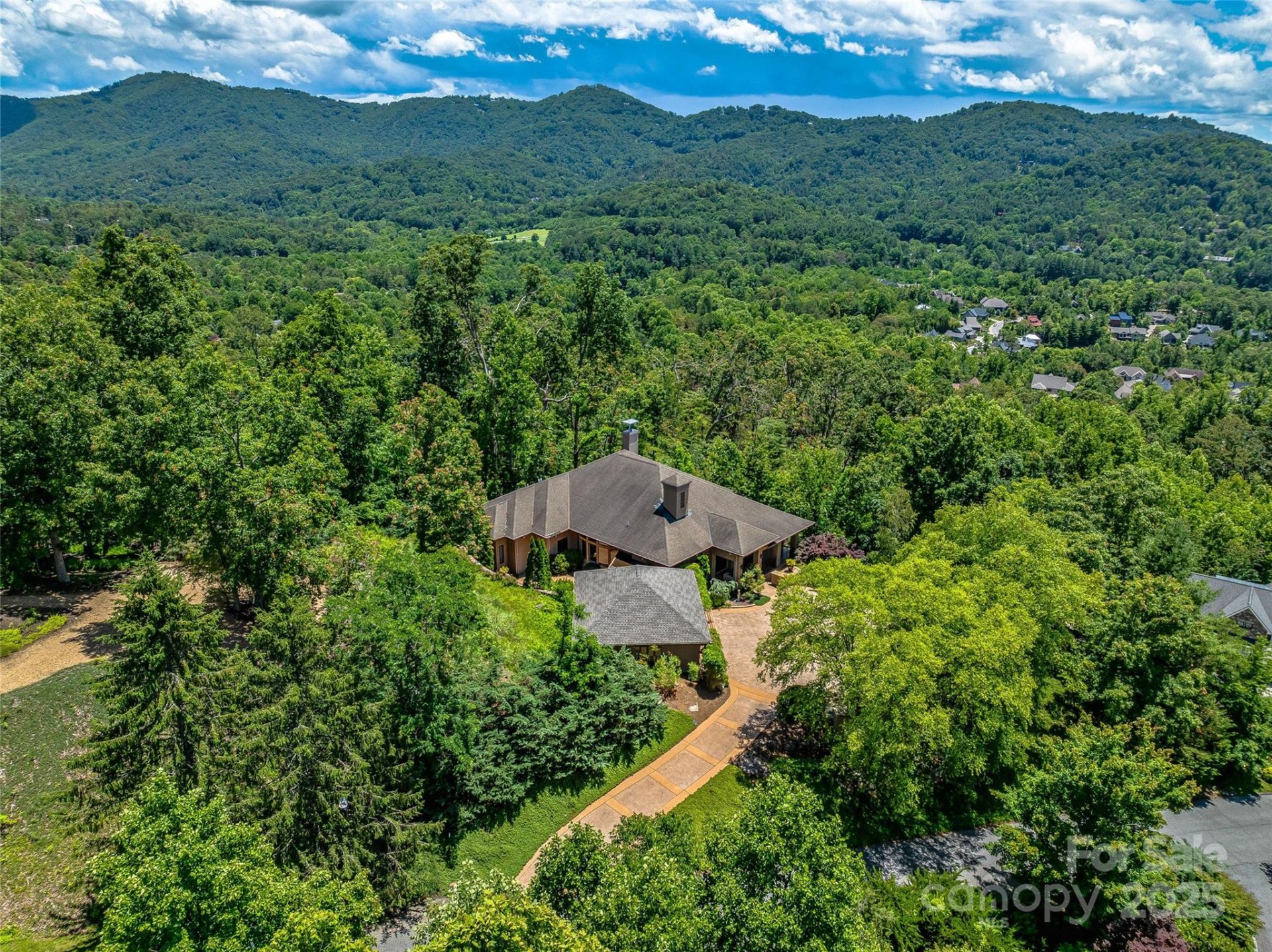 Property image 4 at 27 Elk Mountain Ridge, Asheville, NC 28804