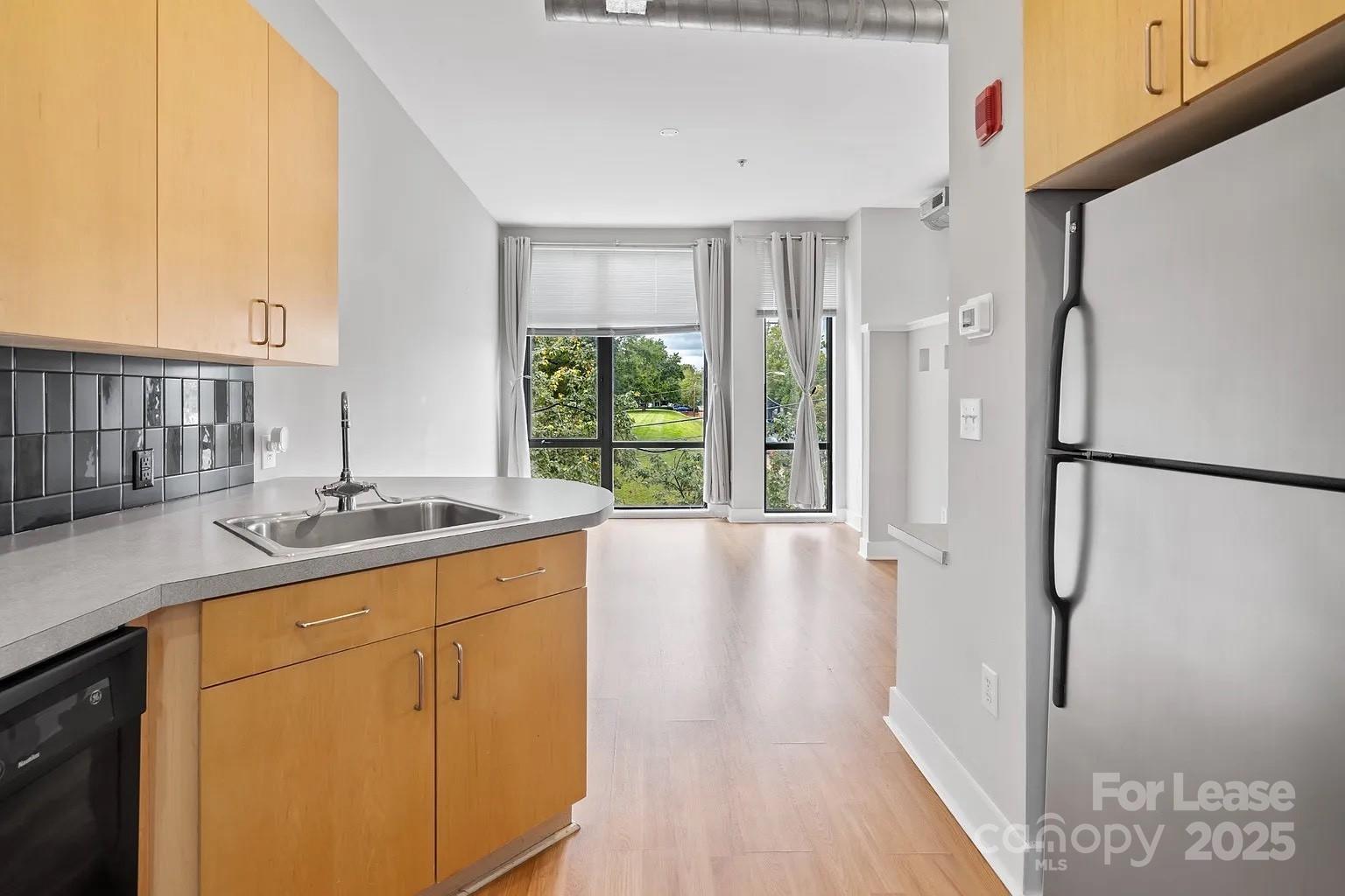 Property image 3 at 514 W 10th Street, Charlotte, NC 28202